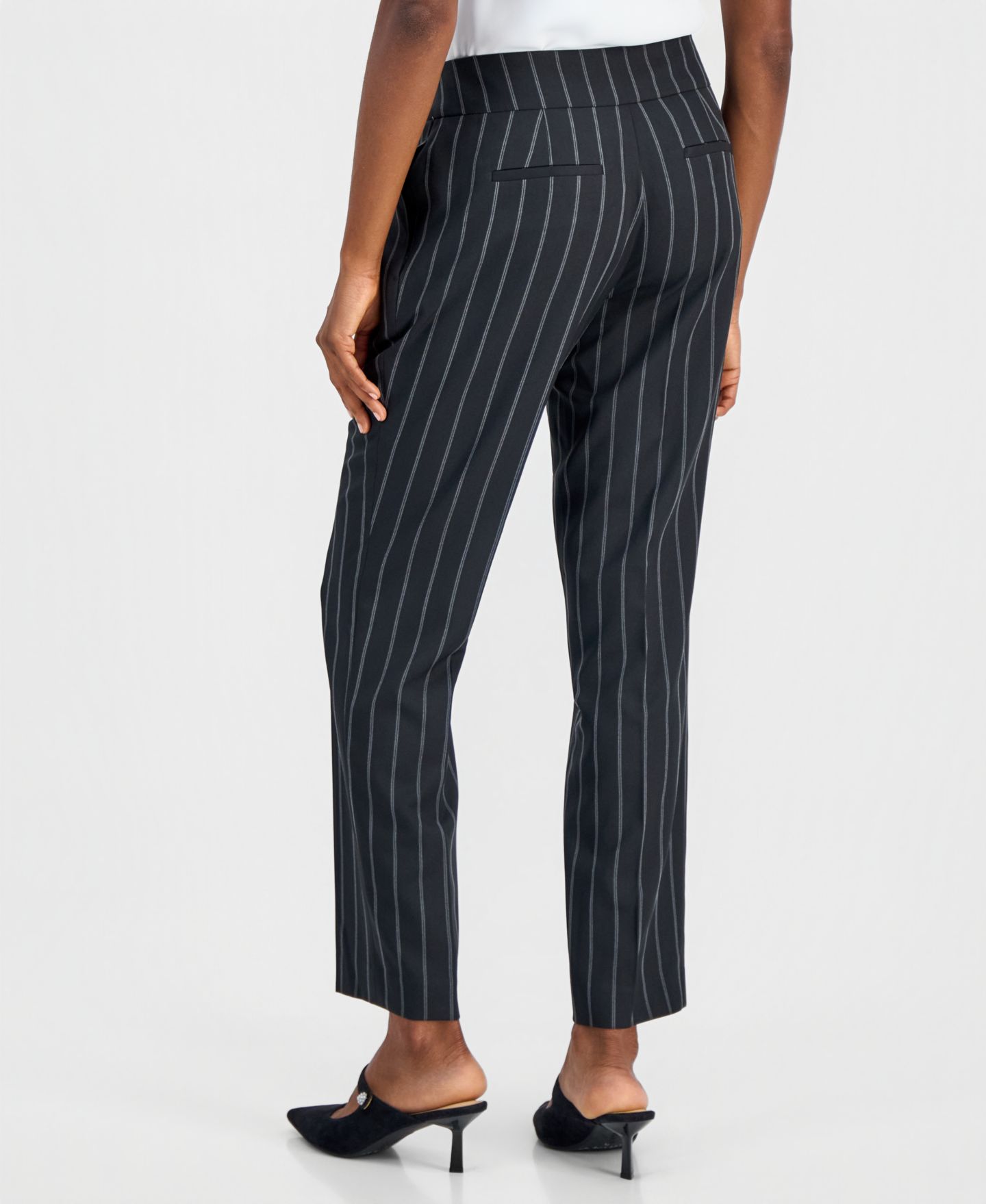 Женские брюки Kasper Ava Straight-Leg Pinstripe, цвет: Чёрный / Ванильный ледяной — фото 4