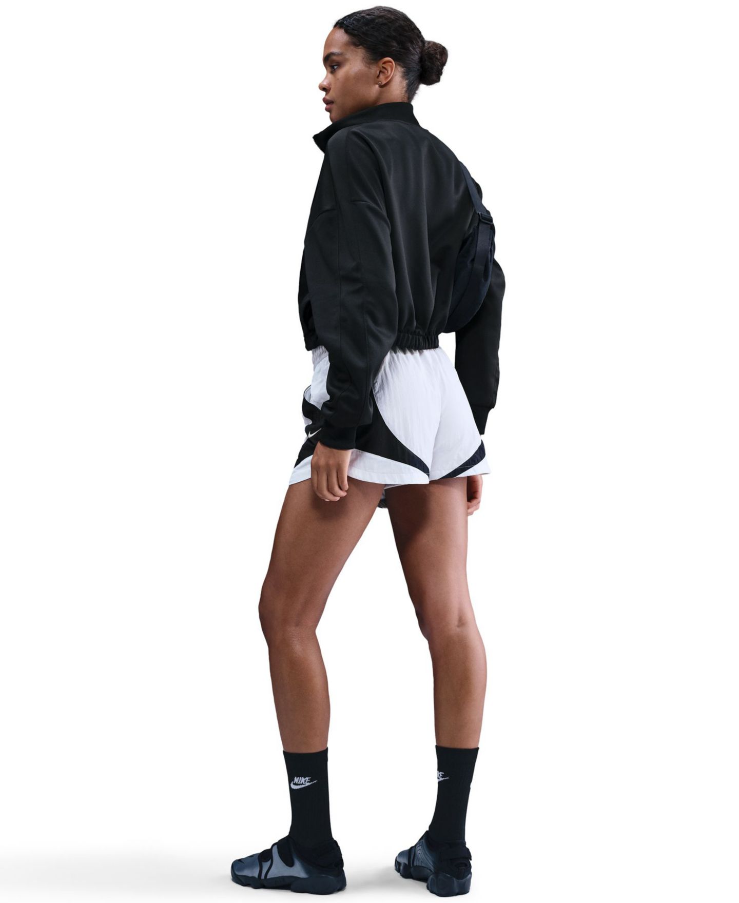 Женская куртка Nike Sportswear Track Jacket, цвет: Чёрный / Молочный — фото 5