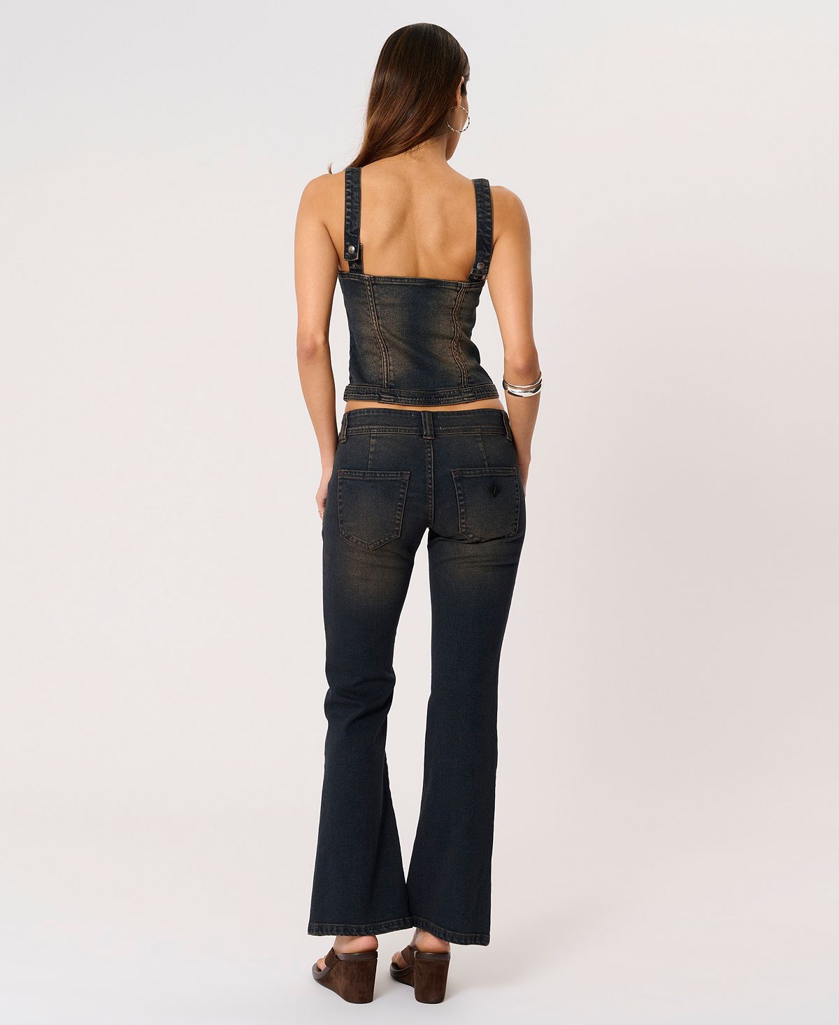 Abrand Women's 00 Bowie Kick-Flare Jeans view 5 — MAYCSS fashion products