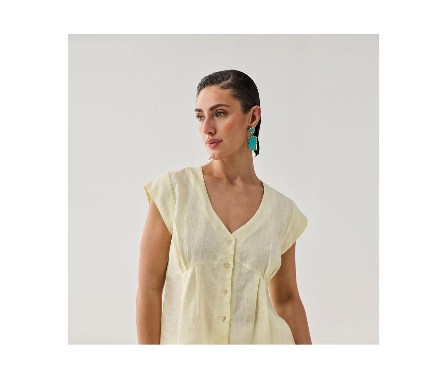 Женский топ Reistor The Deep V Neck in Butter Lemon, цвет: Сливочный лимонный льняной — фото 8