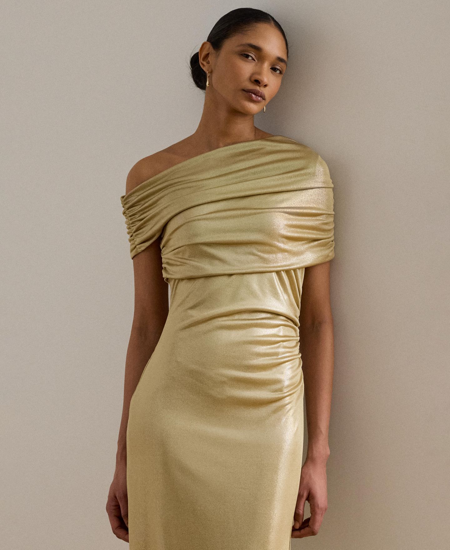 Женское платье Lauren Ralph Lauren Metallic Off-the-Shoulder Cocktail, цвет: Берёзовый рыжевато-коричневый / Золотой — фото 2
