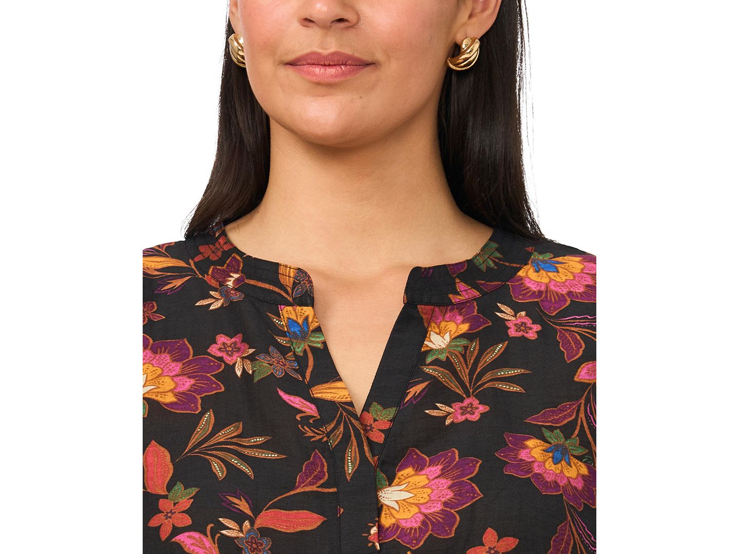 Женская блузка Vince Camuto Plus Size Printed V-Neck Short-Sleeve Blouse, цвет: Насыщенный чёрный — фото 3