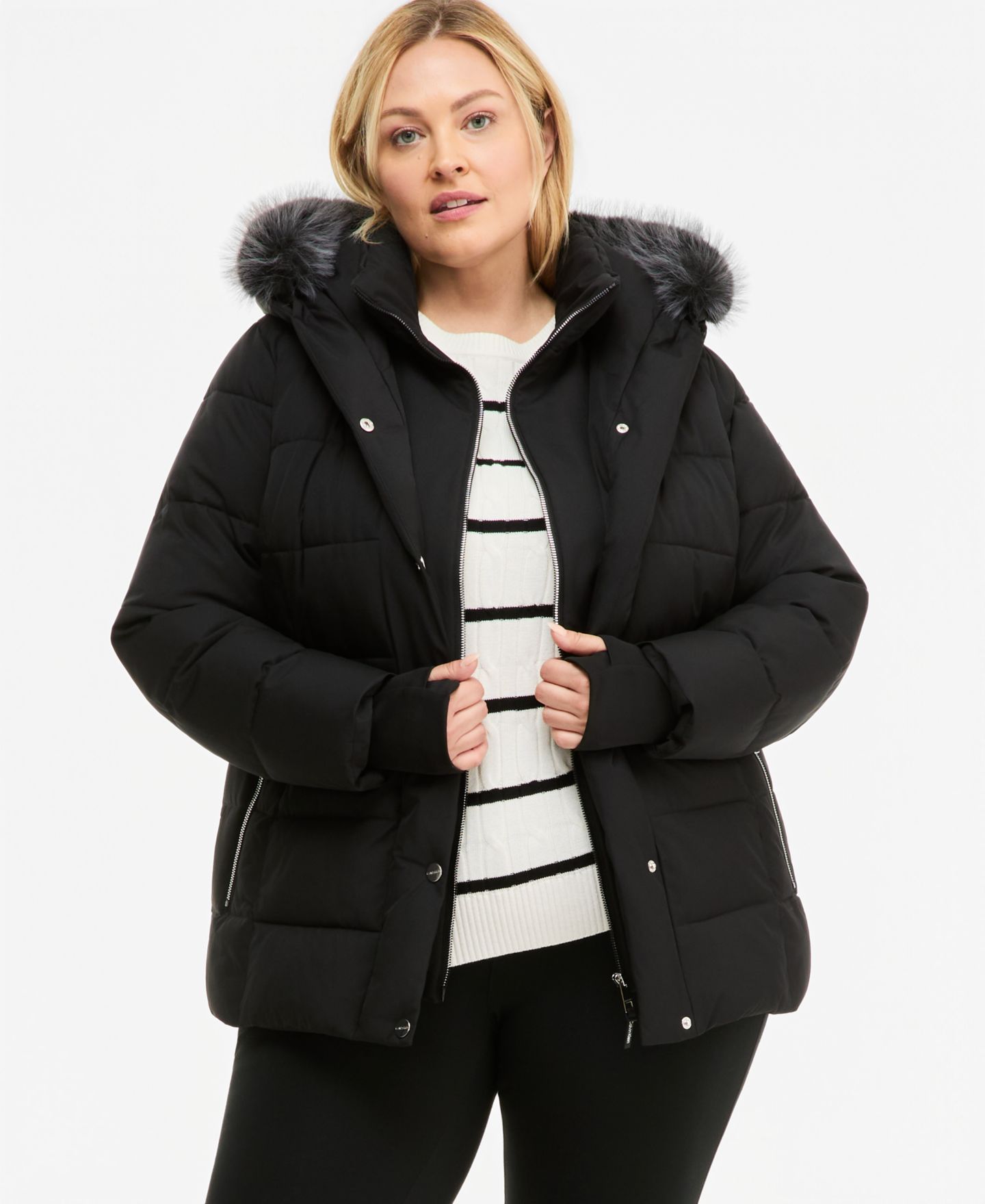 Женская куртка Calvin Klein Plus Size Bibbed Faux-Fur Hooded Utility Puffer, цвет: Чёрный — фото 1