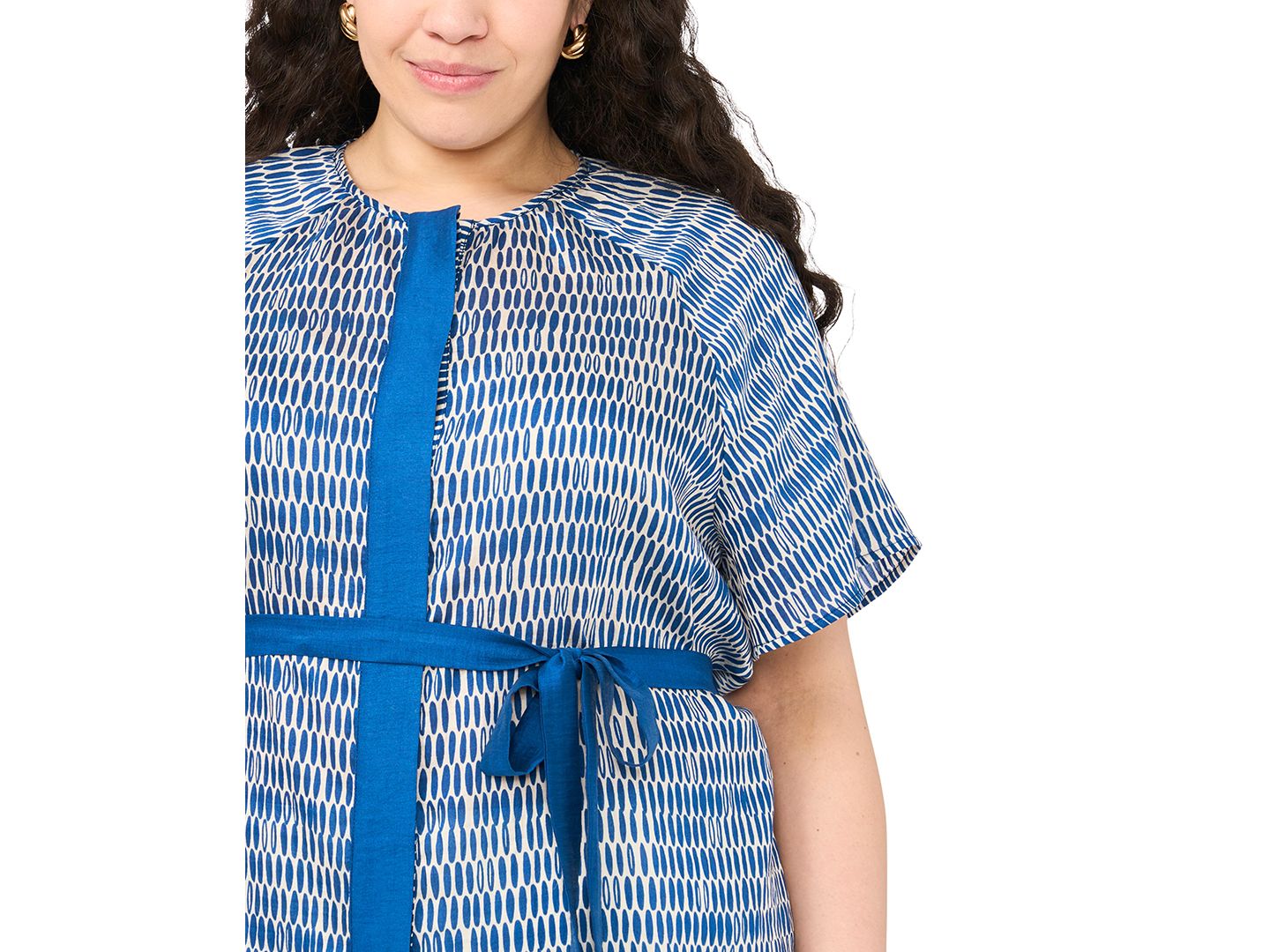 Женская блузка Vince Camuto Plus Size Crewneck Flutter-Sleeve Blouse, цвет: Насыщенный синий — фото 3