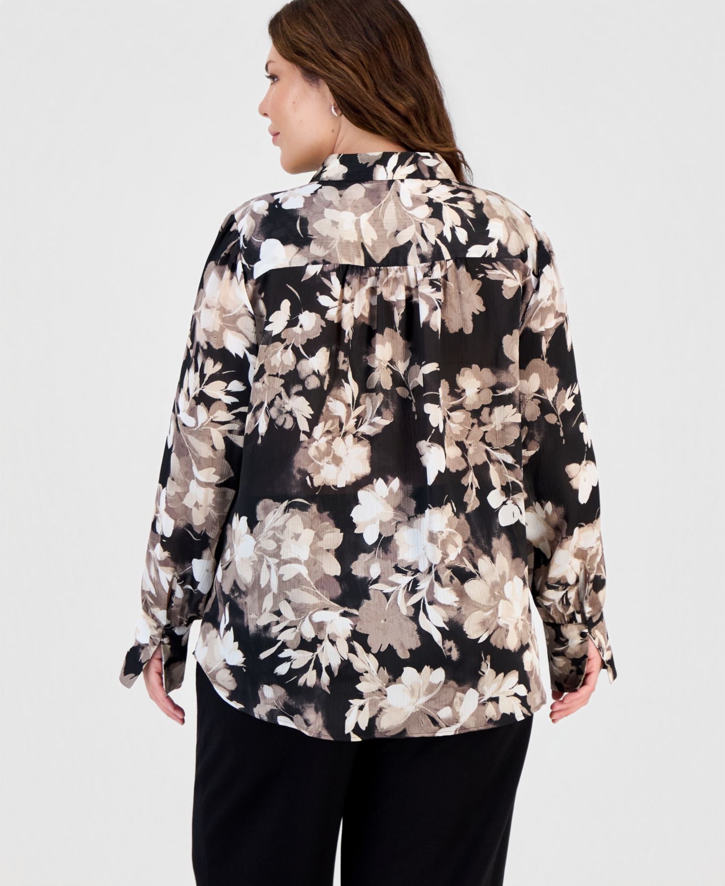Женская блузка Anne Klein Plus Size Band-Collar Popover Blouse, цвет: Чёрный / Латте разноцветный — фото 2