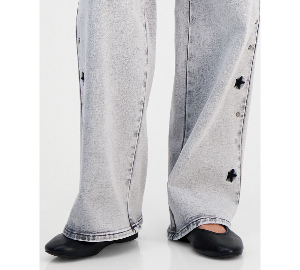 Madden Girl Juniors' Star Stud Mid Rise Wide Leg Jeans view 5 — MAYCSS fashion products