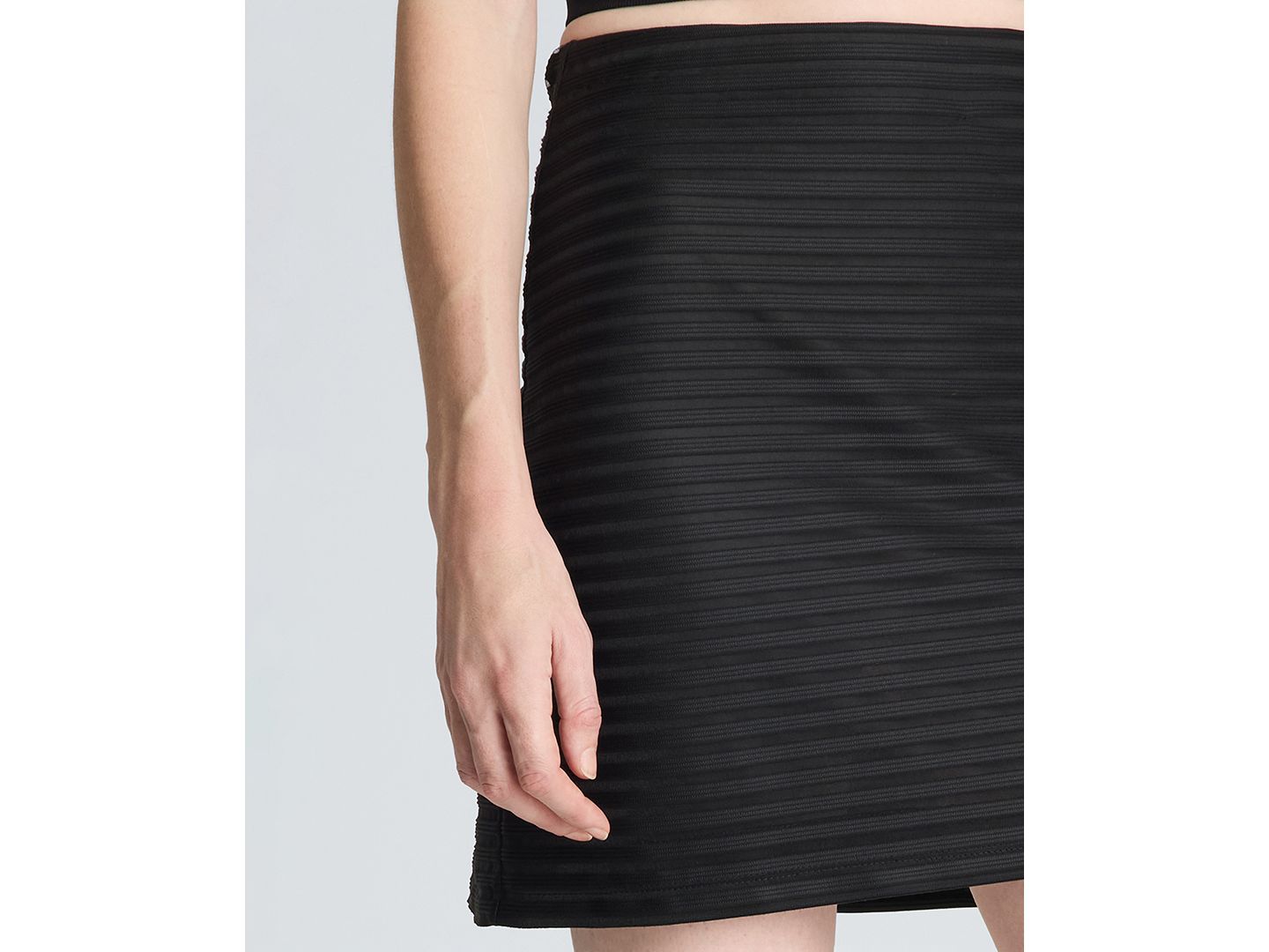 Женская юбка Kenneth Cole Pull-On A-Line Mini, цвет: Чёрный — фото 4