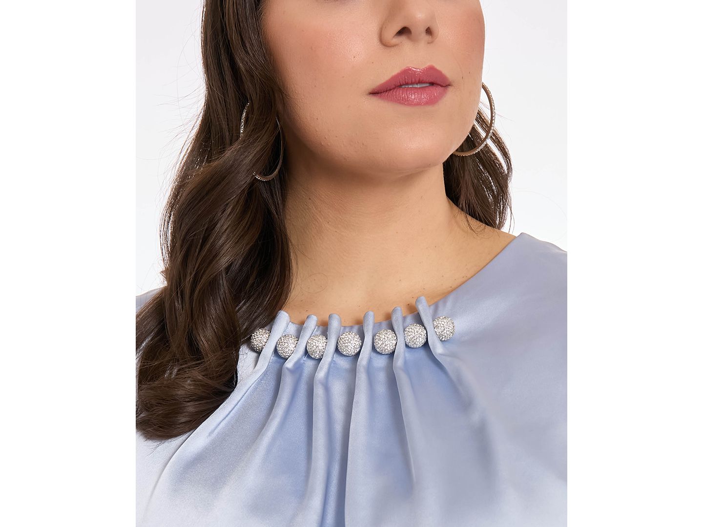 Женский топ Muse Plus Tucked Beaded Neckline Sleeveless, цвет: Светлый синий — фото 4