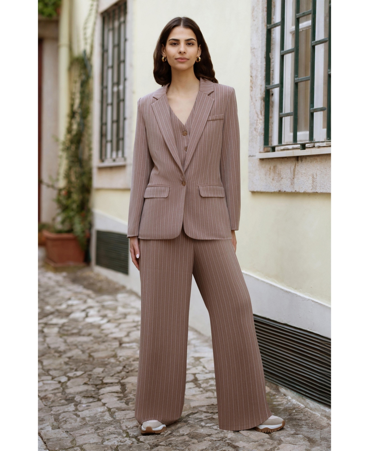 Yumi Women's Pinstripe Blazer