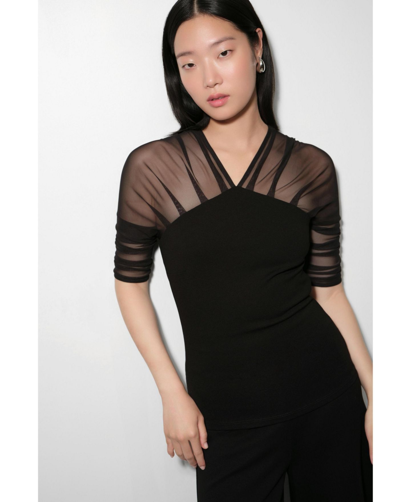 Женский топ Marcella Reva Sheer Mesh-Sleeve Evening Top, цвет: Чёрный — фото 8