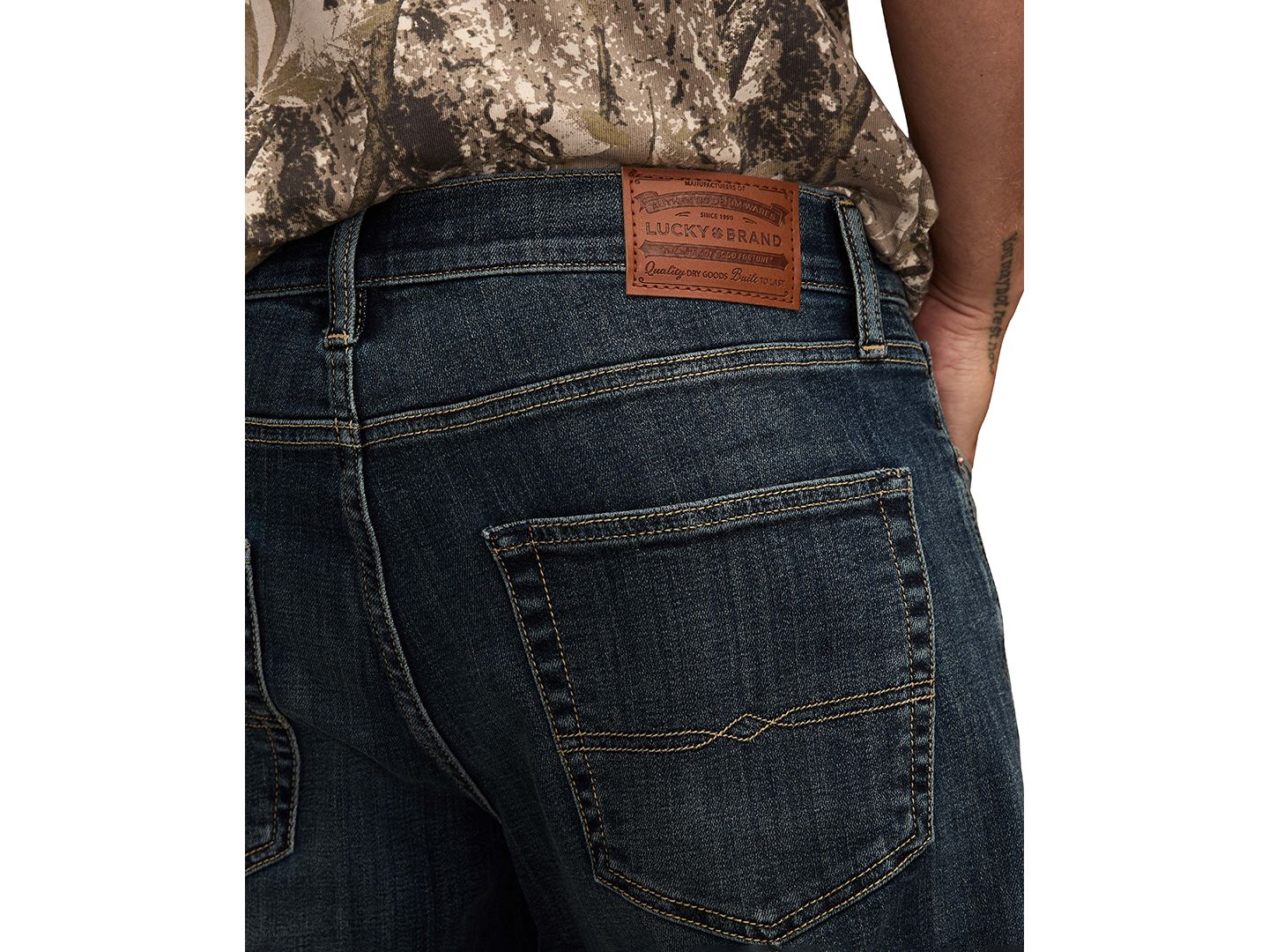 Мужские джинсы Lucky Brand 412™ Sloan Athletic Slim-Fit, цвет: Варёный — фото 5