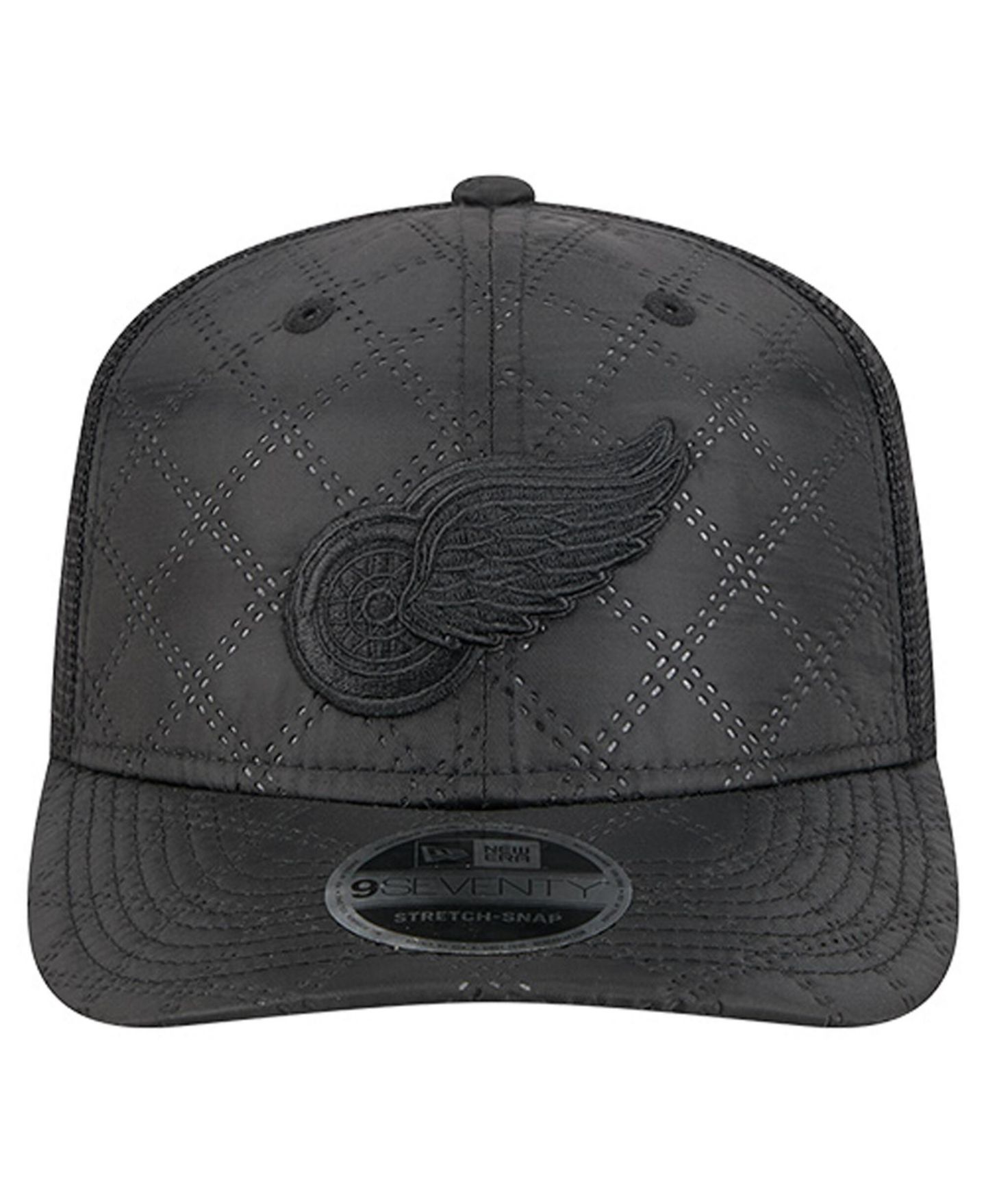 Мужская кепка New Era Black Detroit Red Wings Quilted Nylon 9SEVENTY Adjustable Trucker Hat — фото 2