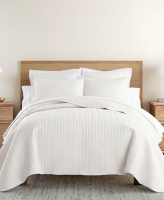 Herringbone Lightweight Quilted Coverlet Set, Queen