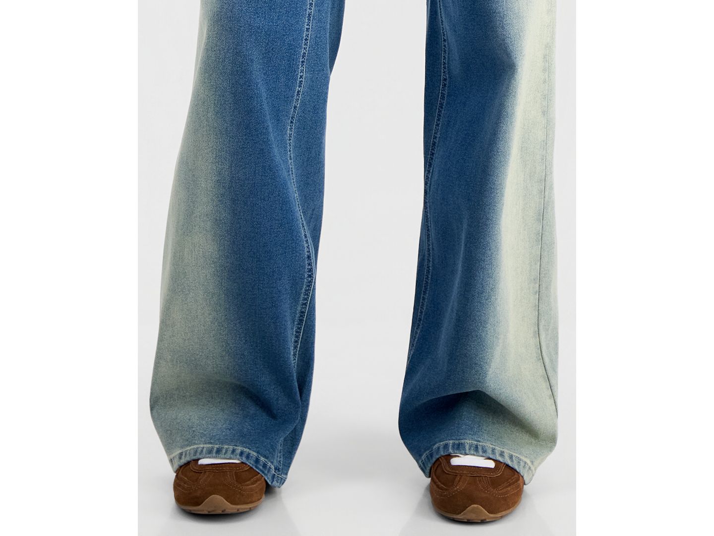 Женские джинсы Madden Girl Juniors' Ultra 90s Wide-Leg Ombré Jeans, цвет: Варёный — фото 6