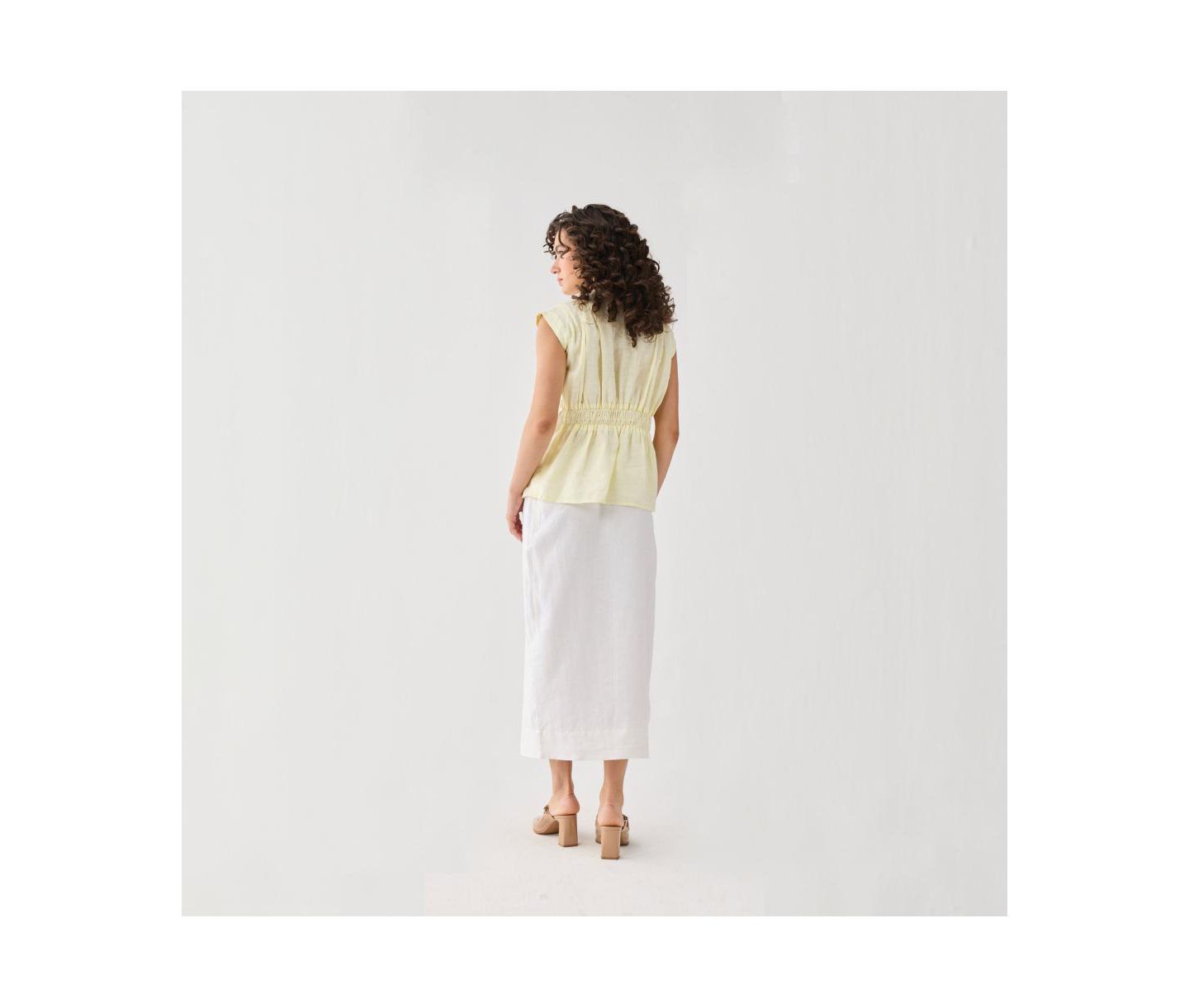 Женский топ Reistor V-neck Linen Overlap, цвет: Сливочный лимонный — фото 7