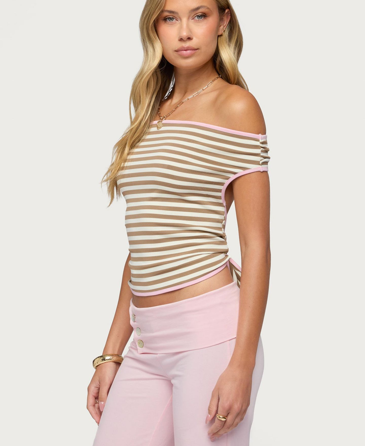 Женский топ Edikted Zory Striped Backless Off Shoulder, цвет: Коричневый кремовый — фото 4