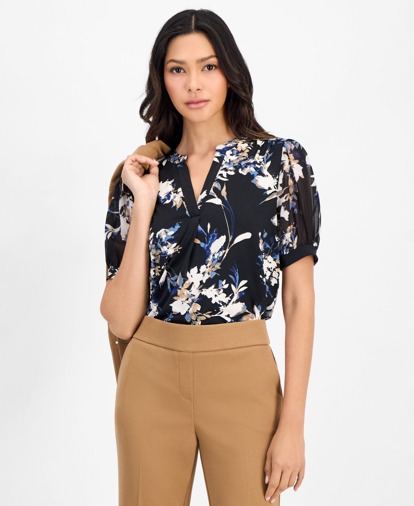 Женская блузка Anne Klein Essentials Petite Floral Split-Neck 3/4-Sleeve Blouse, цвет: Чёрный — фото 1