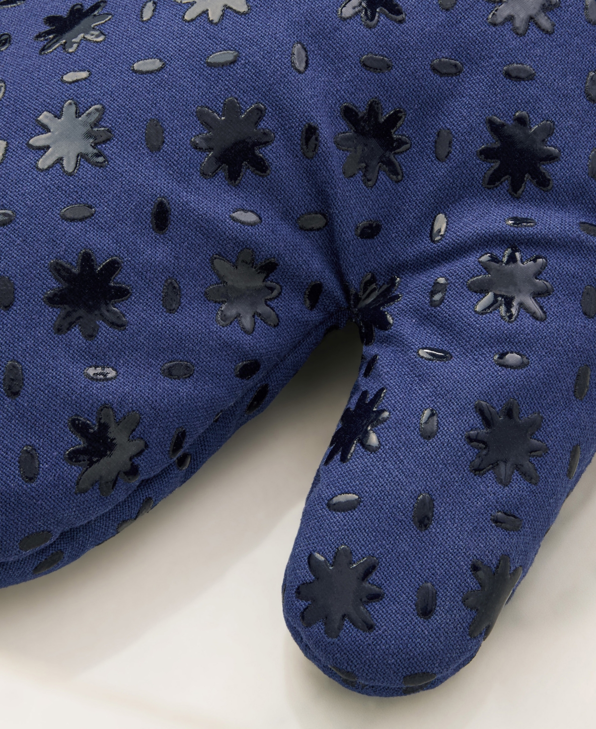 Draper James Field Flowers Kitchen Towel, Oven Mitt, and Pot Holder, 4-Pack