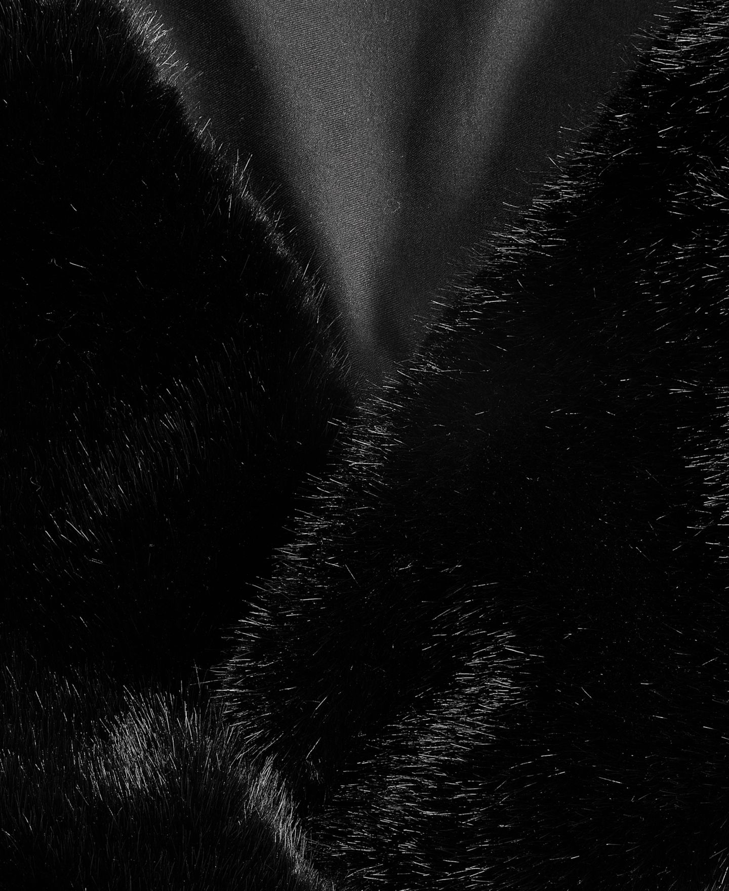 Женский шарф I.N.C. International Concepts Faux-Fur Triangle, цвет: Чёрный — фото 2