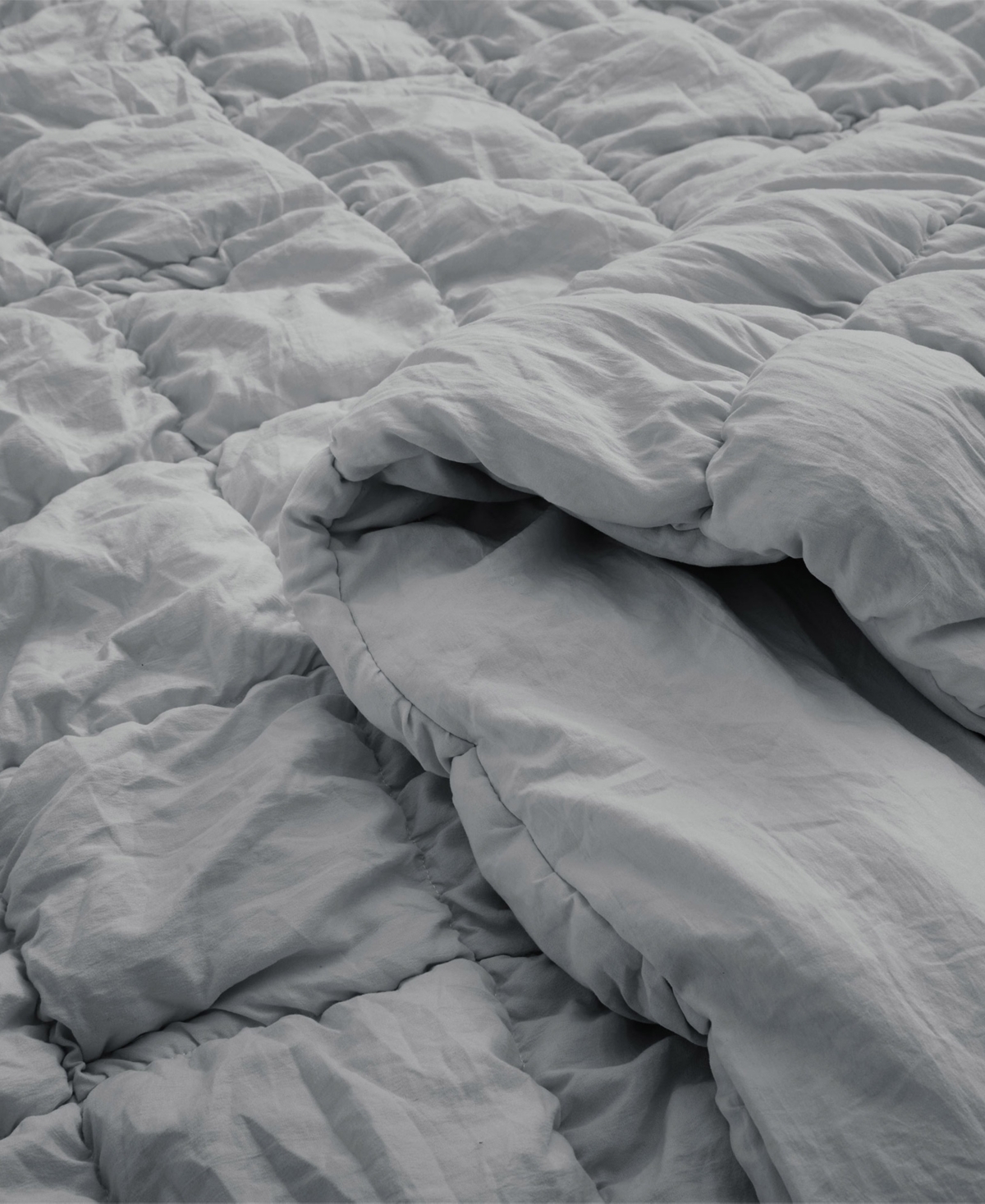 Unikome Modern Style Pintuck All Season Comforter