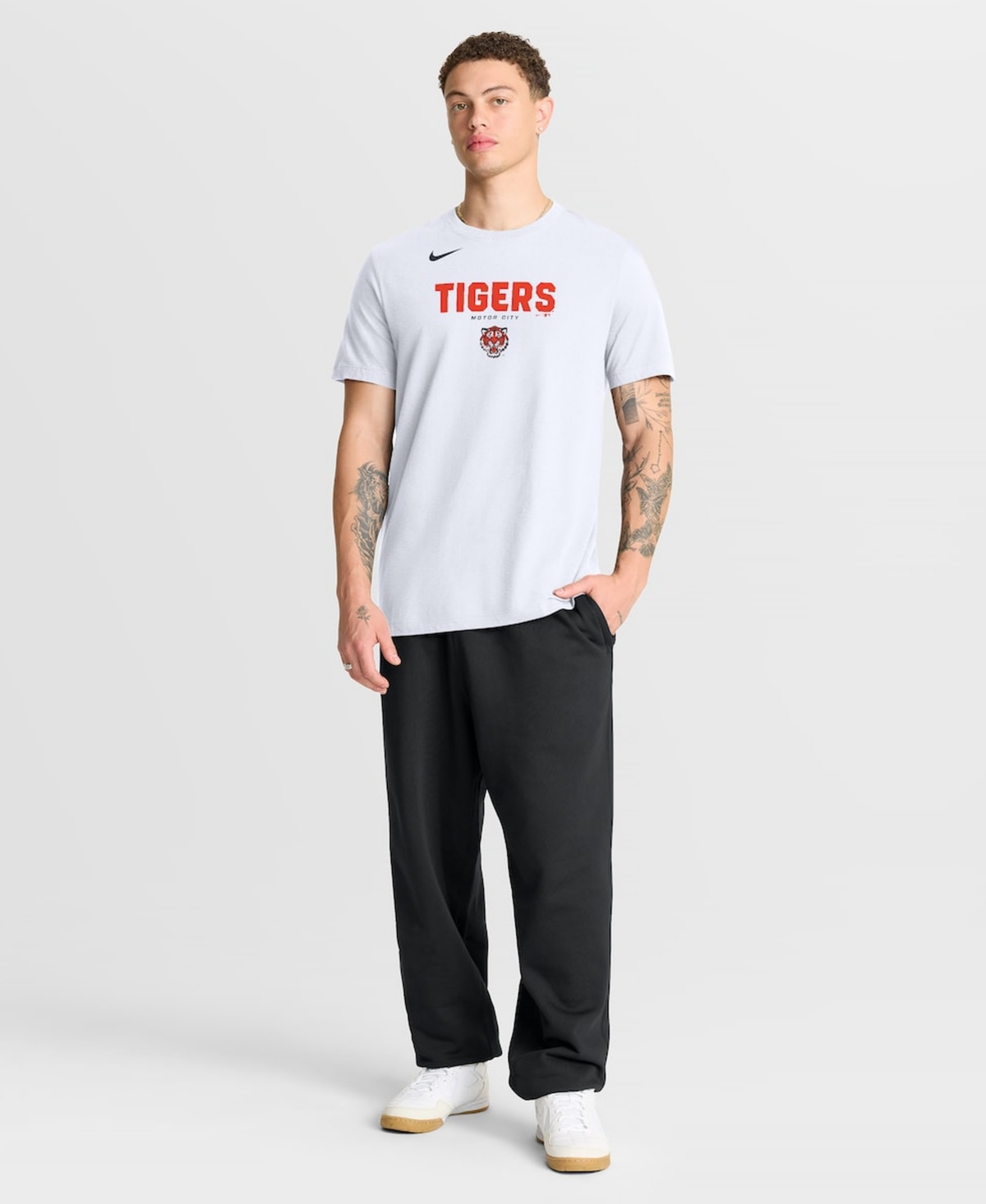Nike Men's White Detroit Tigers Bold Team Name T-Shirt