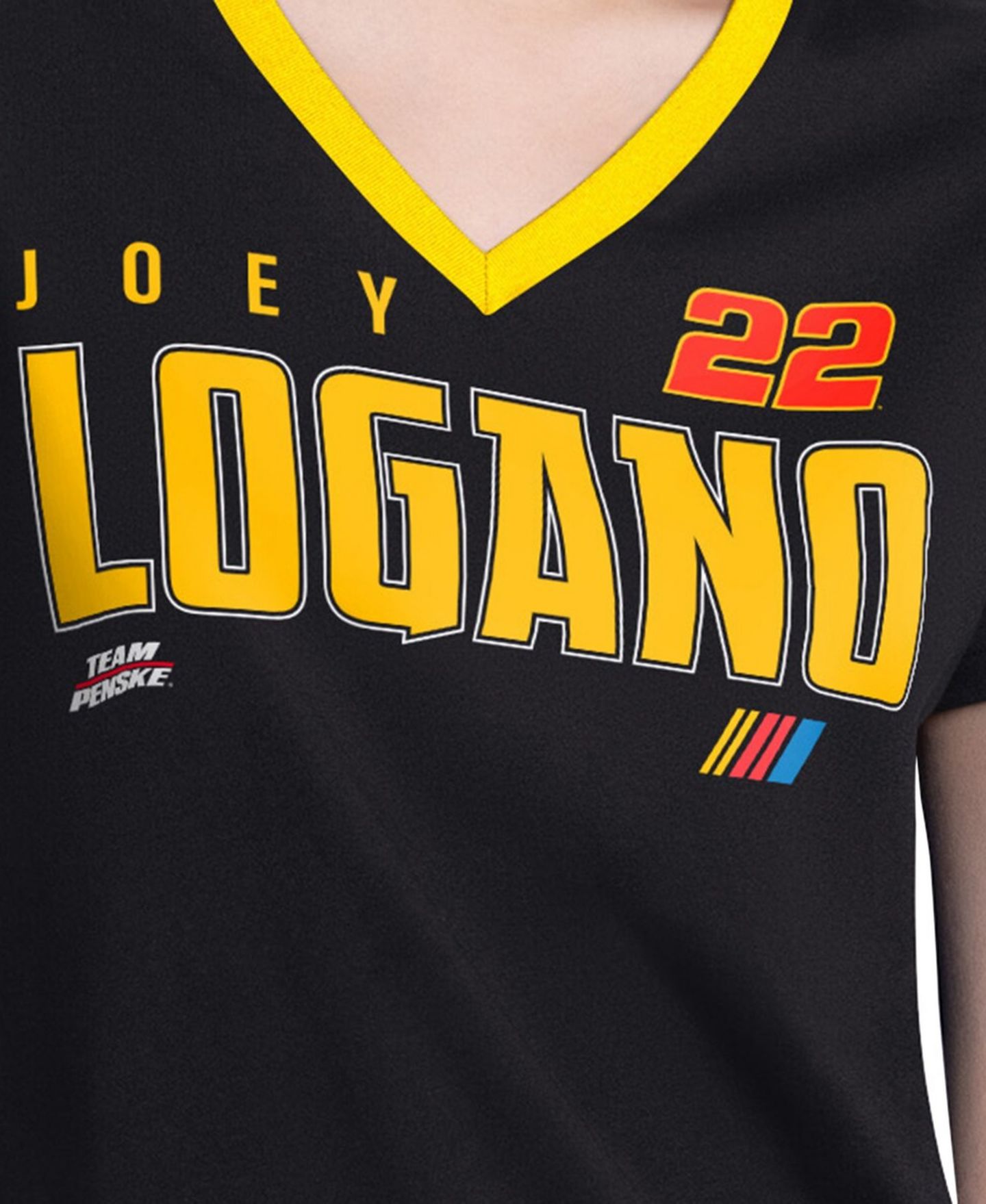 Женская футболка G-III 4Her by Carl Banks Black Joey Logano Best Team V-Neck — фото 3