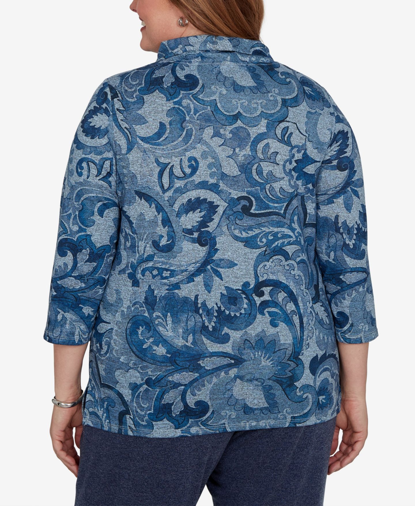 Женский топ Alfred Dunner Plus Size Paisley Scroll Cowl Neck Pocket, цвет: Джинсовый — фото 5