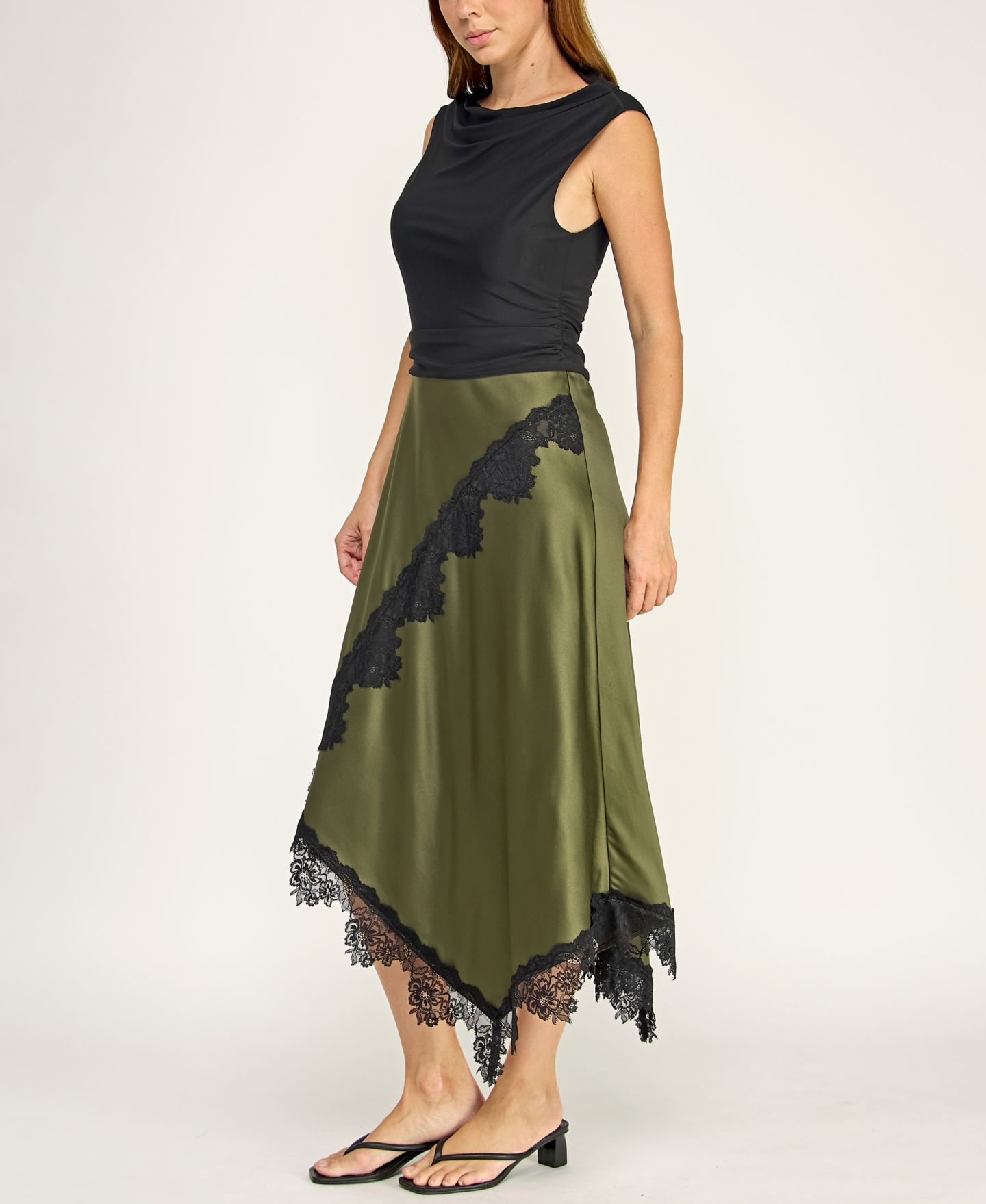 Женское платье ROW A Juniors' Cowl Neck Assymetric Lace Trim Satin Skirt Midi, цвет: Чёрный / Зелёный — фото 7