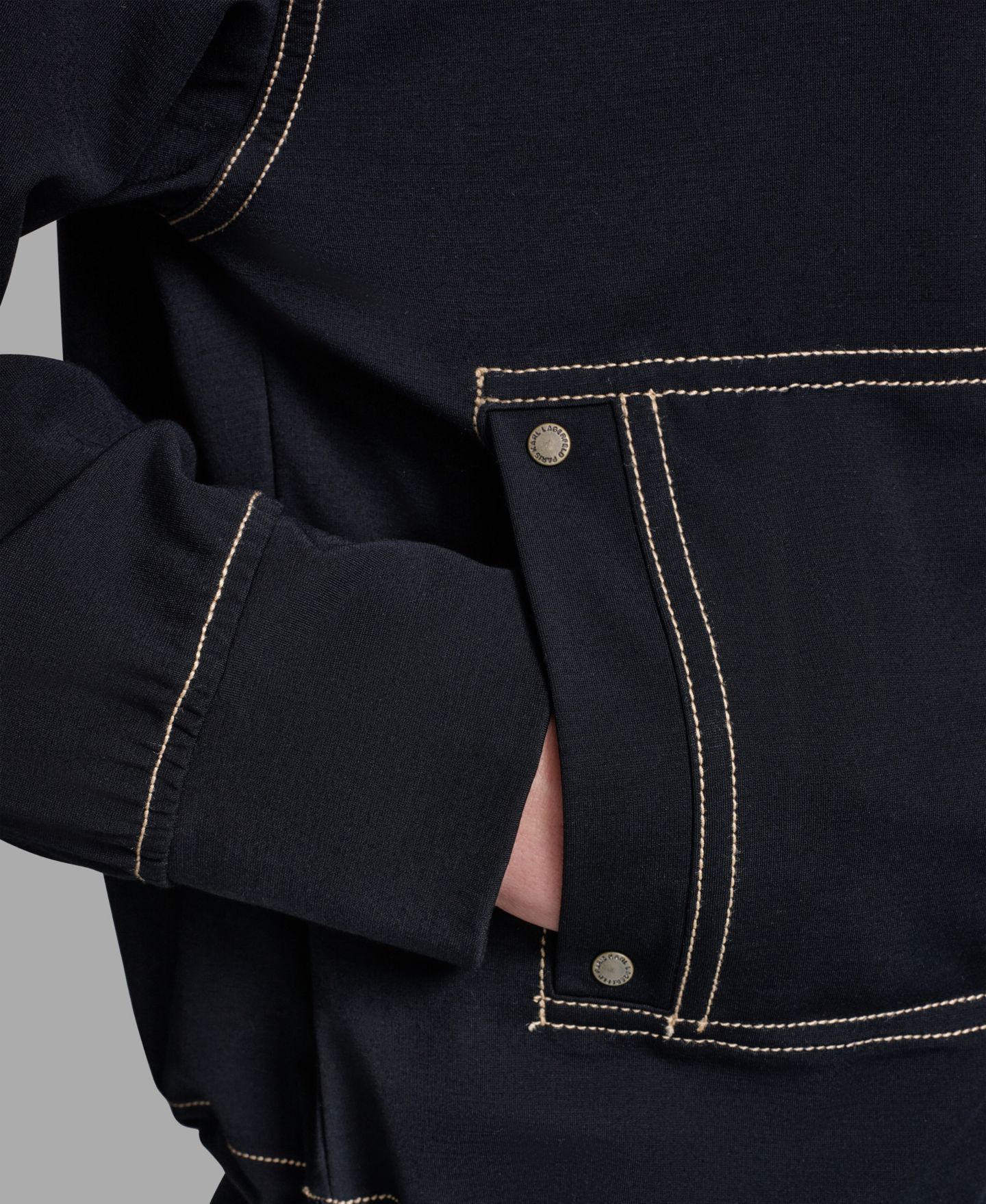 Женская куртка KARL LAGERFELD PARIS Jersey Bomber, цвет: Тёмно-синий — фото 4