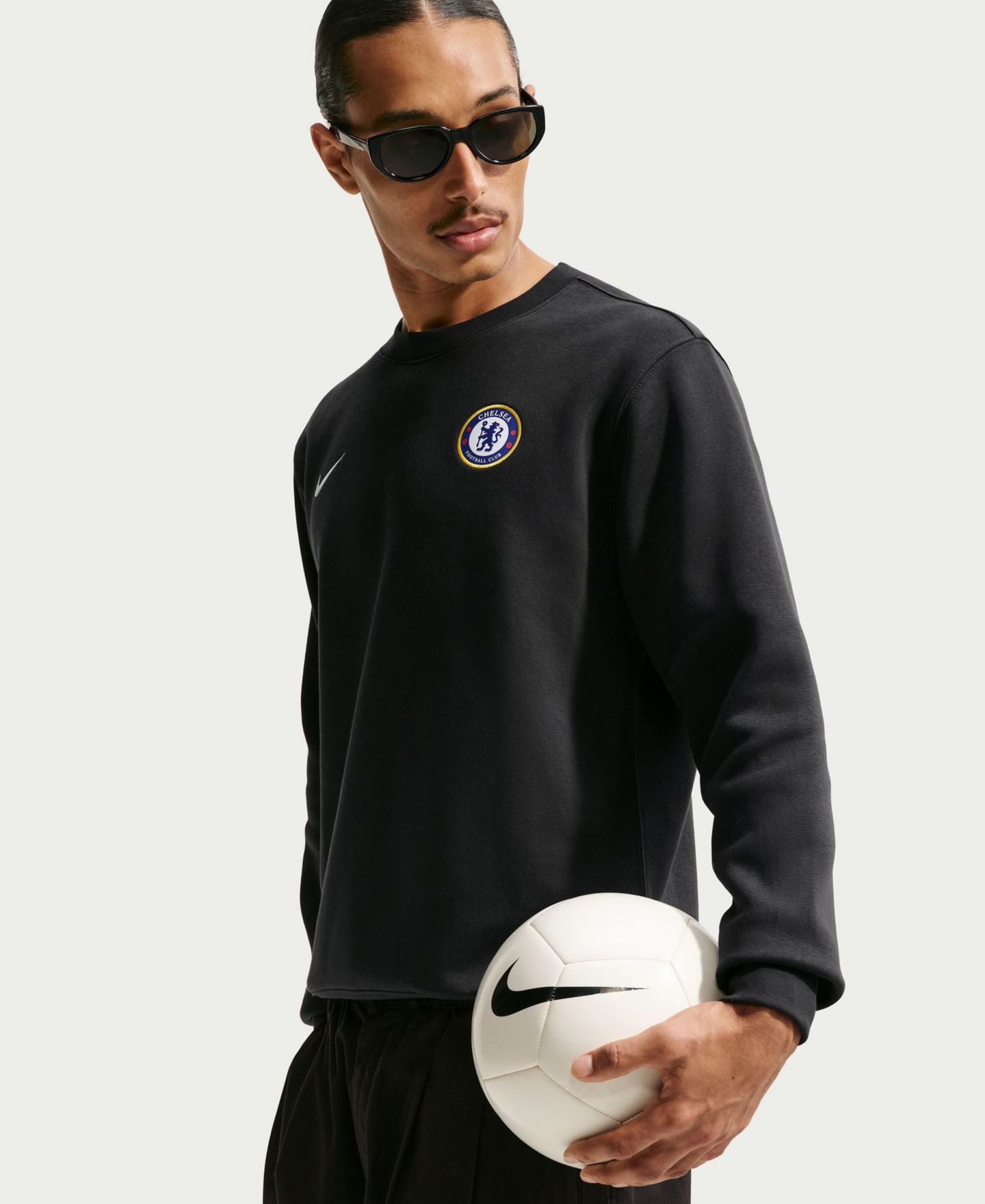 Мужской свитшот Nike Black Chelsea Club — фото 5