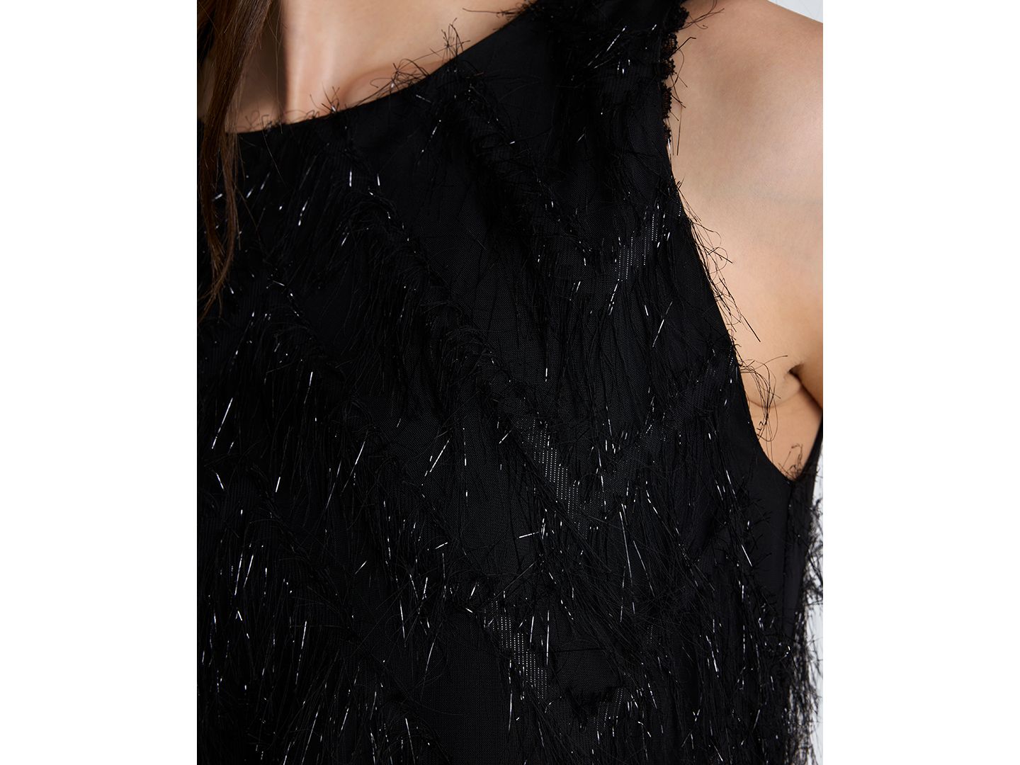 Женское платье Kenneth Cole Sleeveless Novelty Fringed Organza Midi, цвет: Чёрный — фото 4