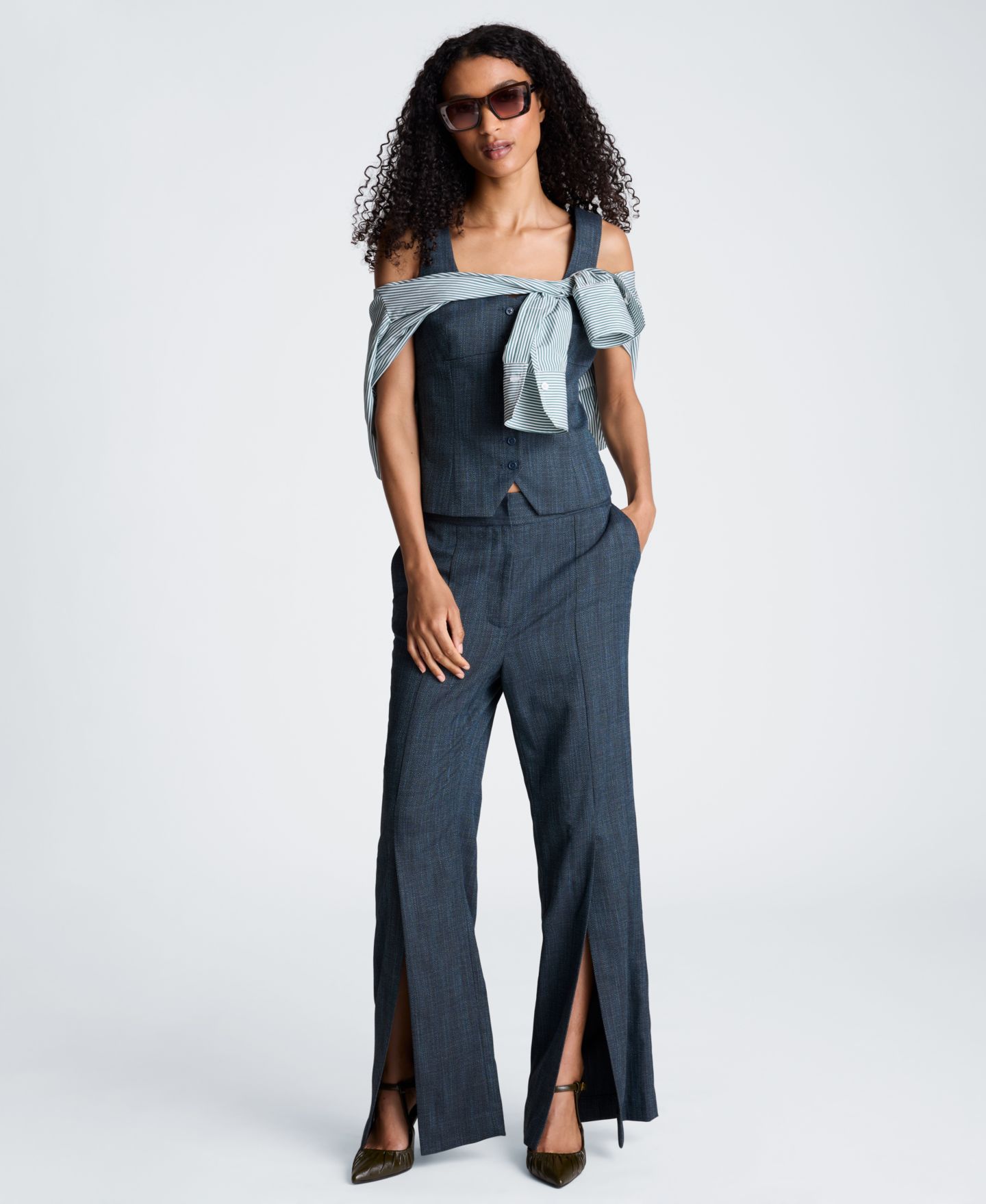 Женские брюки Kenneth Cole High-Rise Slit Flare, цвет: Синий — фото 7