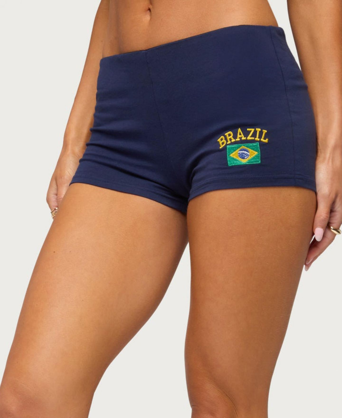 Женские шорты Edikted Brazilian Babe Low Rise Micro, цвет: Тёмно-синий — фото 3