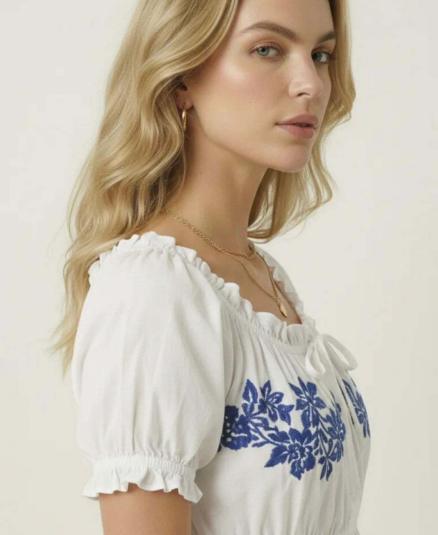 Женская блузка Modenaire Embroidered Peplum Ruffle-Trim, цвет: Белый — фото 5