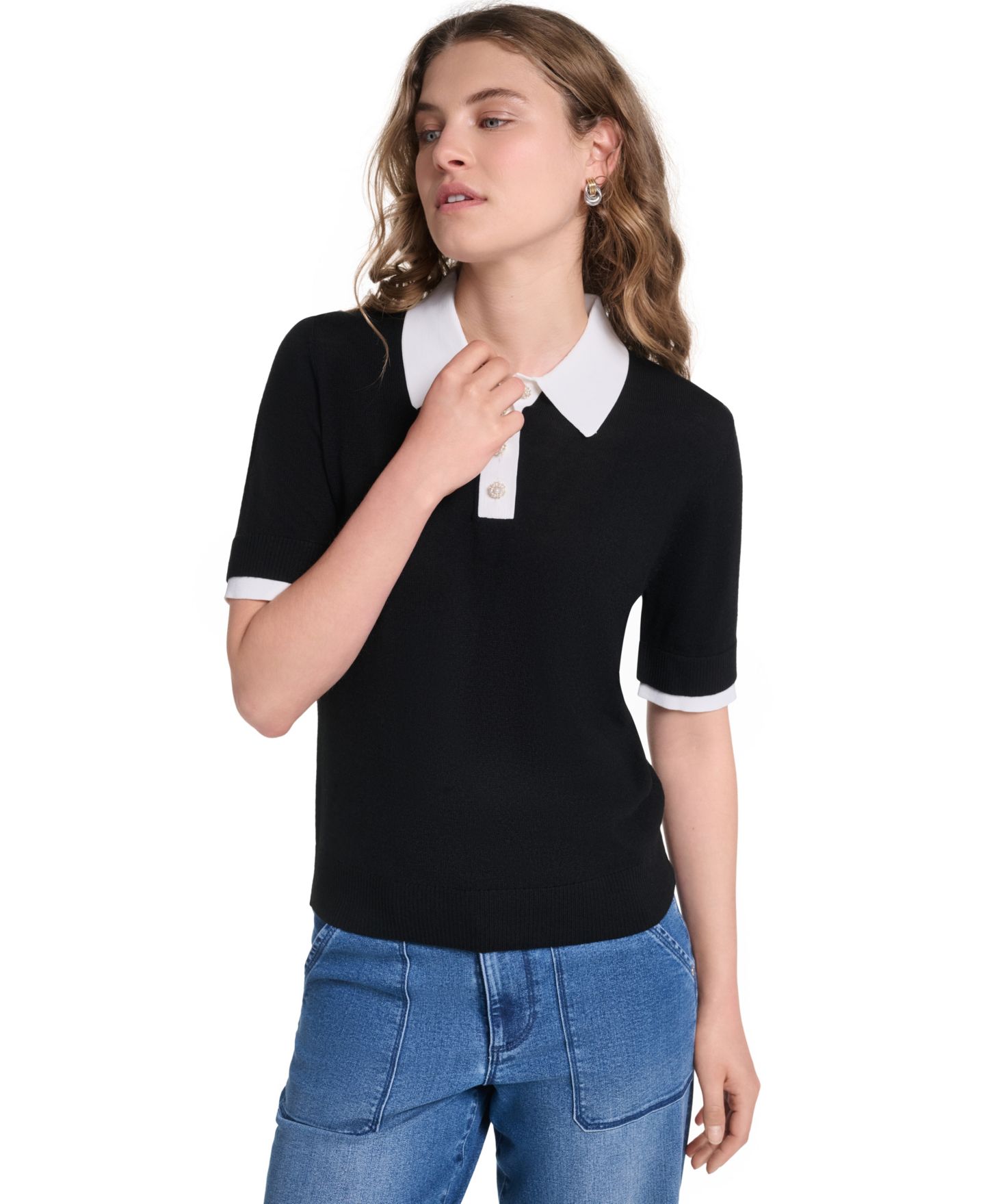 Женский свитер KARL LAGERFELD PARIS Short-Sleeve Contrast Collar, цвет: Чёрный / Мягкий белый — фото 1