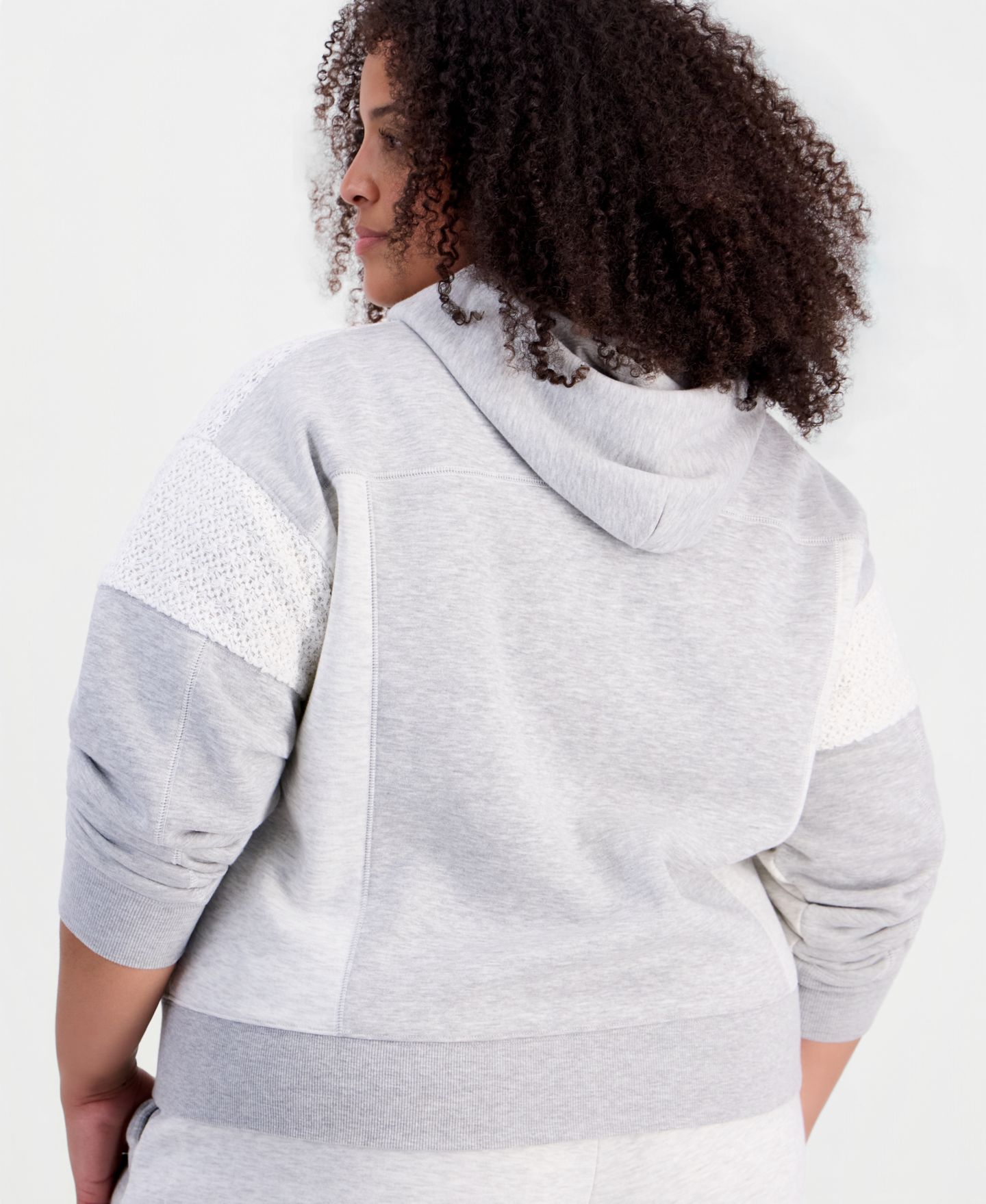 Женское худи And Now This Plus Size Crochet Cropped Fleece Zip, цвет: Светлый серый — фото 4