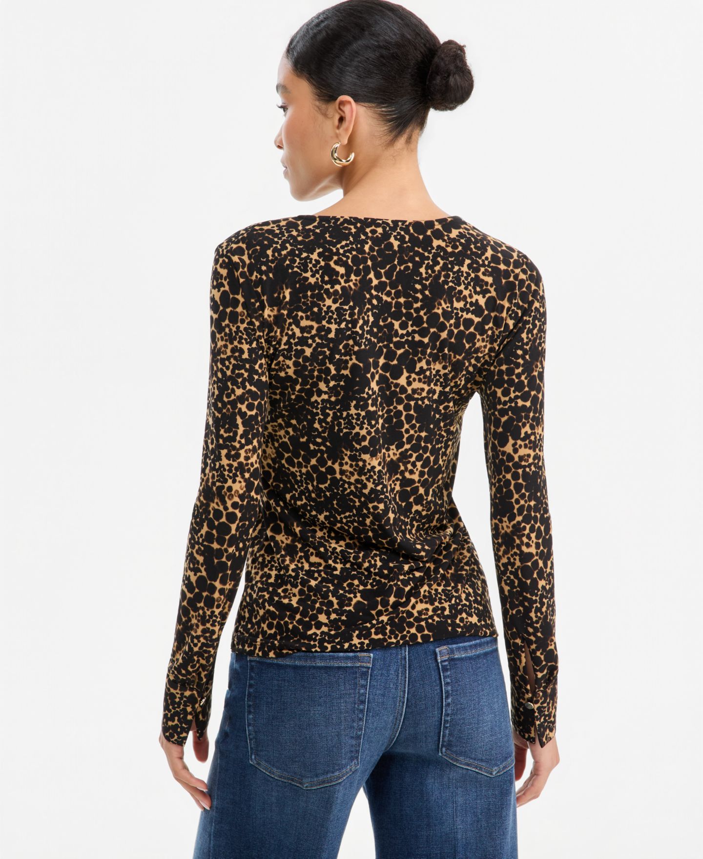 Женская блузка I.N.C. International Concepts Long-Sleeve V-Neck Print Blouse, цвет: Коричневый — фото 2