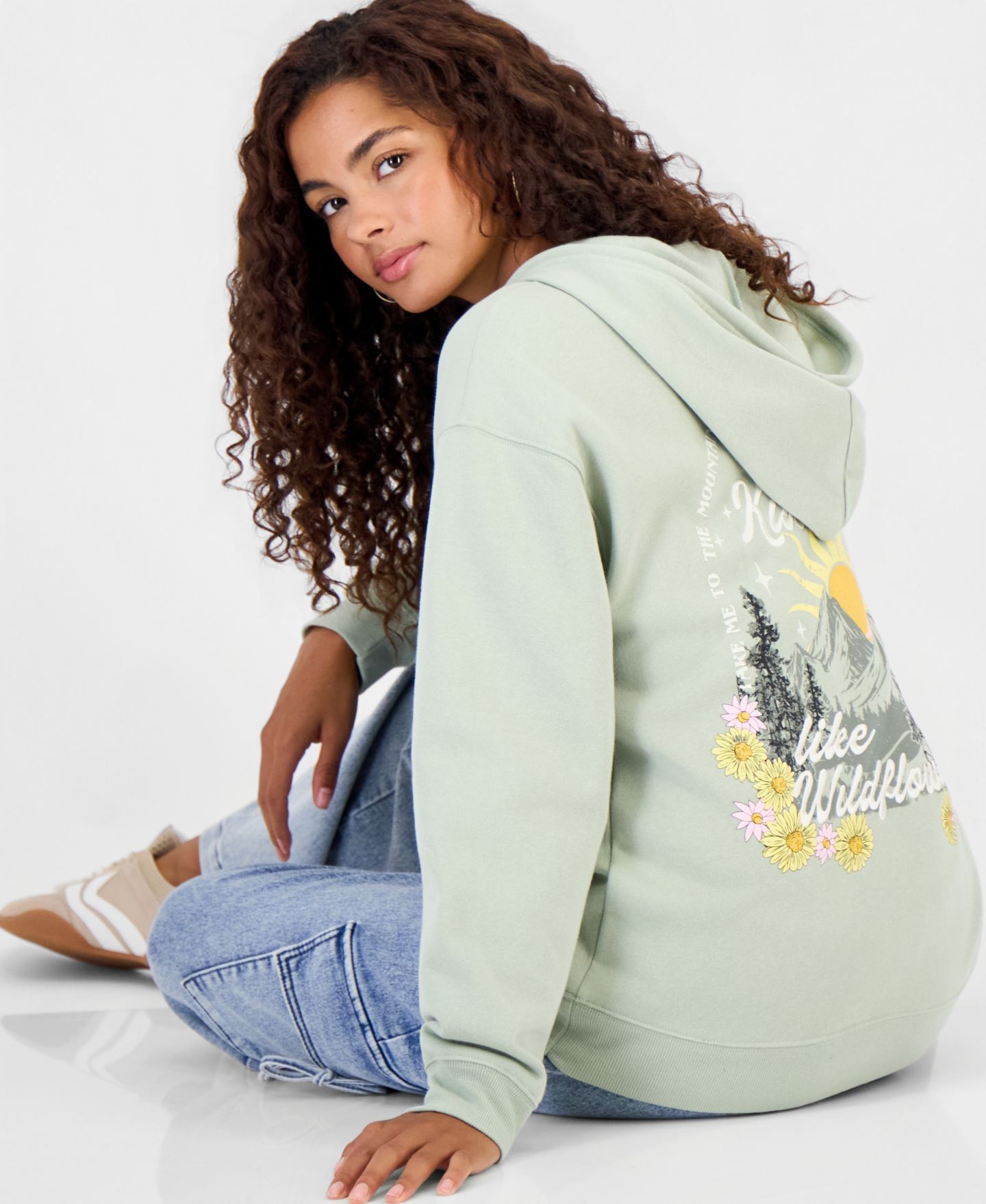 Женское худи Rebellious One Juniors' Spread Kindness Long-Sleeve Fleece, цвет: Пустынный шалфейный — фото 3