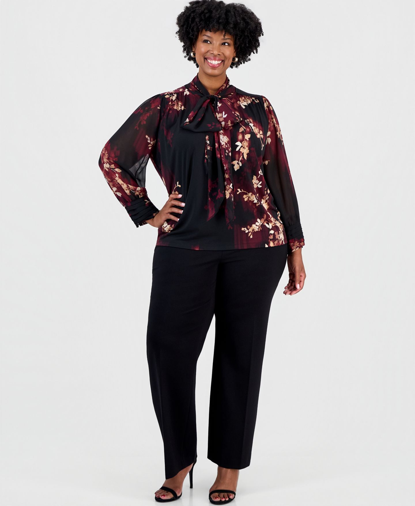Женская блузка Anne Klein Plus Size Long Sleeve Tie Neck Floral, цвет: Чёрный разноцветный — фото 4