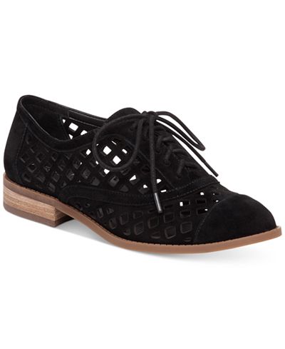 Jessica Simpson Dalasia Lattice Cutout Oxfords