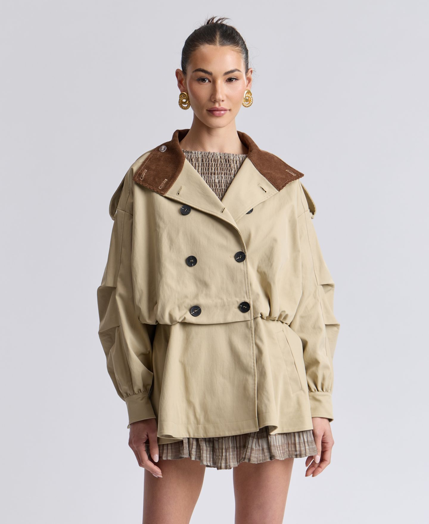Женское пальто Avec Les Filles Buton-Front Short Trench, цвет: Хаки — фото 4