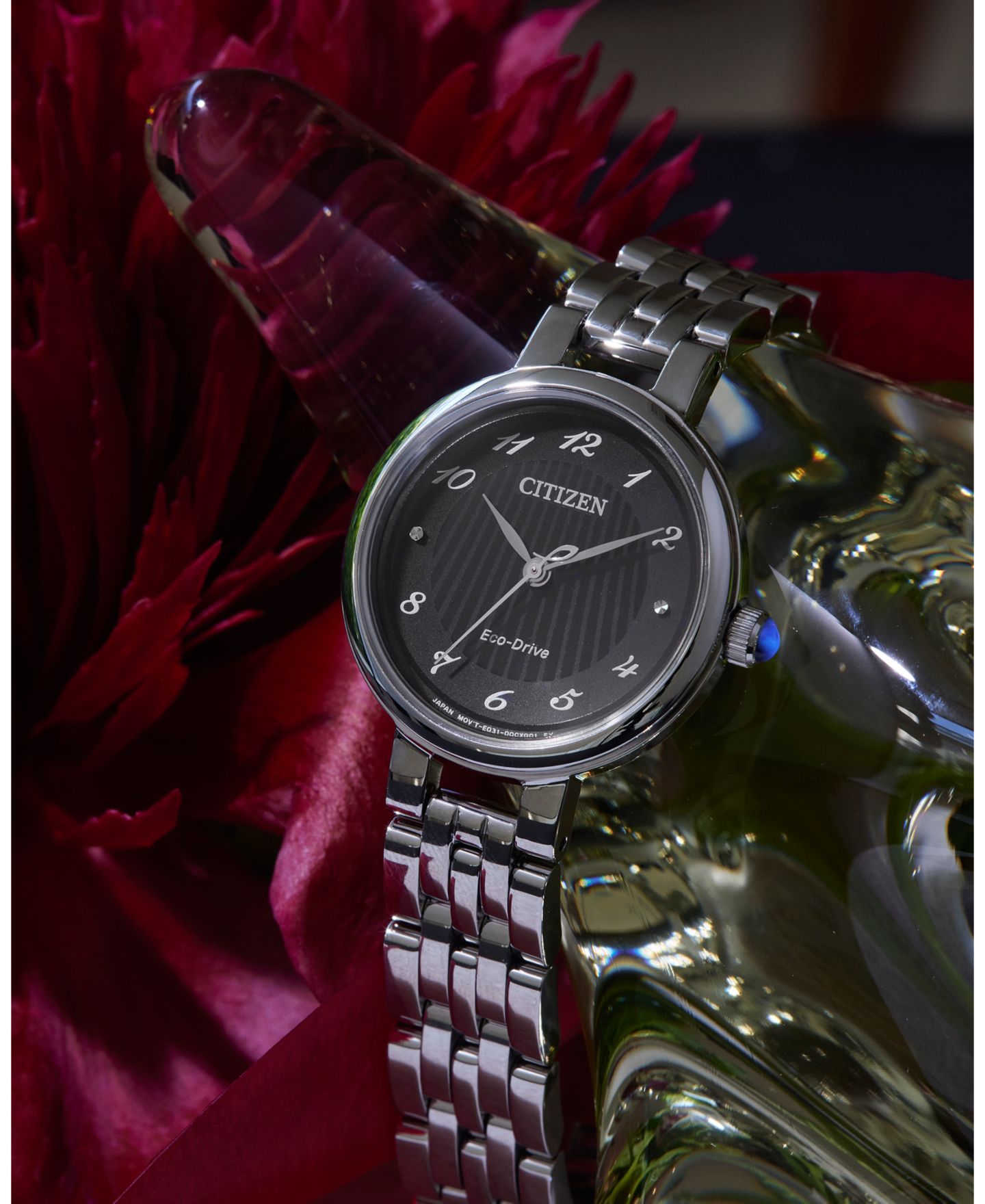 Женские часы Citizen Classic Silver-Tone Stainless Steel Bracelet Watch, 27.7mm — фото 3