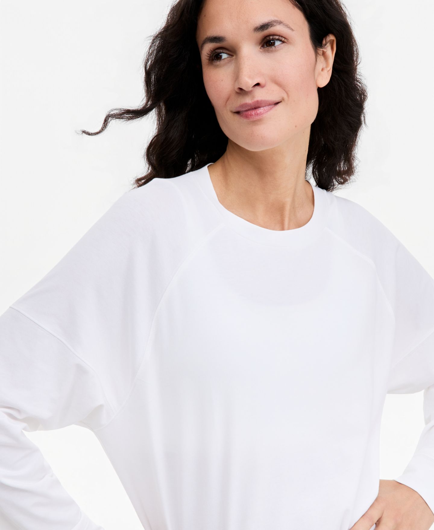 Женская футболка ID Ideology Oversized-Fit Boyfriend Long-Sleeve T-Shirt, цвет: Яркий белый — фото 3