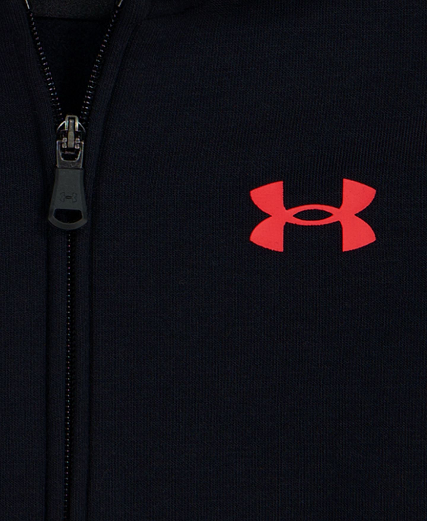 Детский комплект Under Armour: худи, футболка и джоггеры, 2-7 лет, 3 предмета, цвет: Чёрный / Красный — фото 5