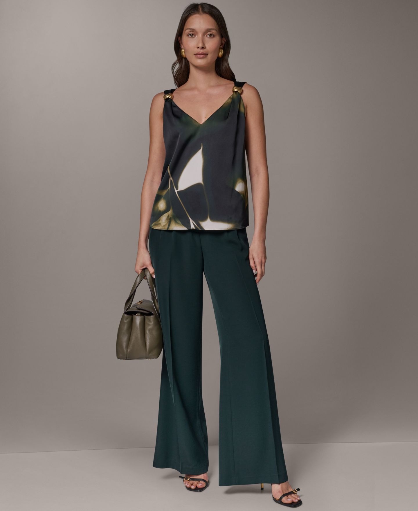 Женский топ Donna Karan New York Printed V-Neck Sleeveless Top, цвет: Оливковый разноцветный, вариант 1 — фото 2