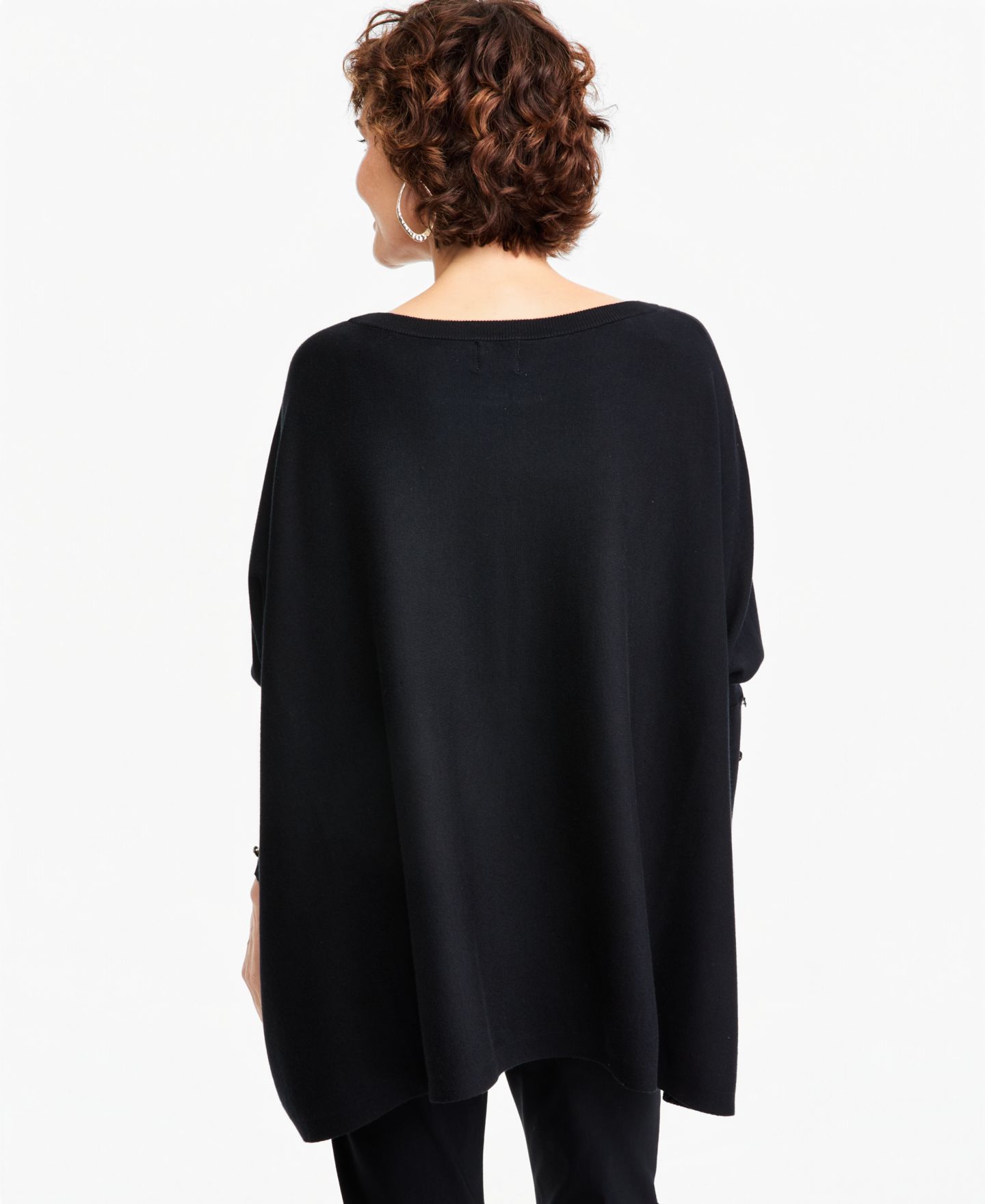 Женский свитер JM Collection Boatneck Poncho, цвет: Глубокий чёрный — фото 4