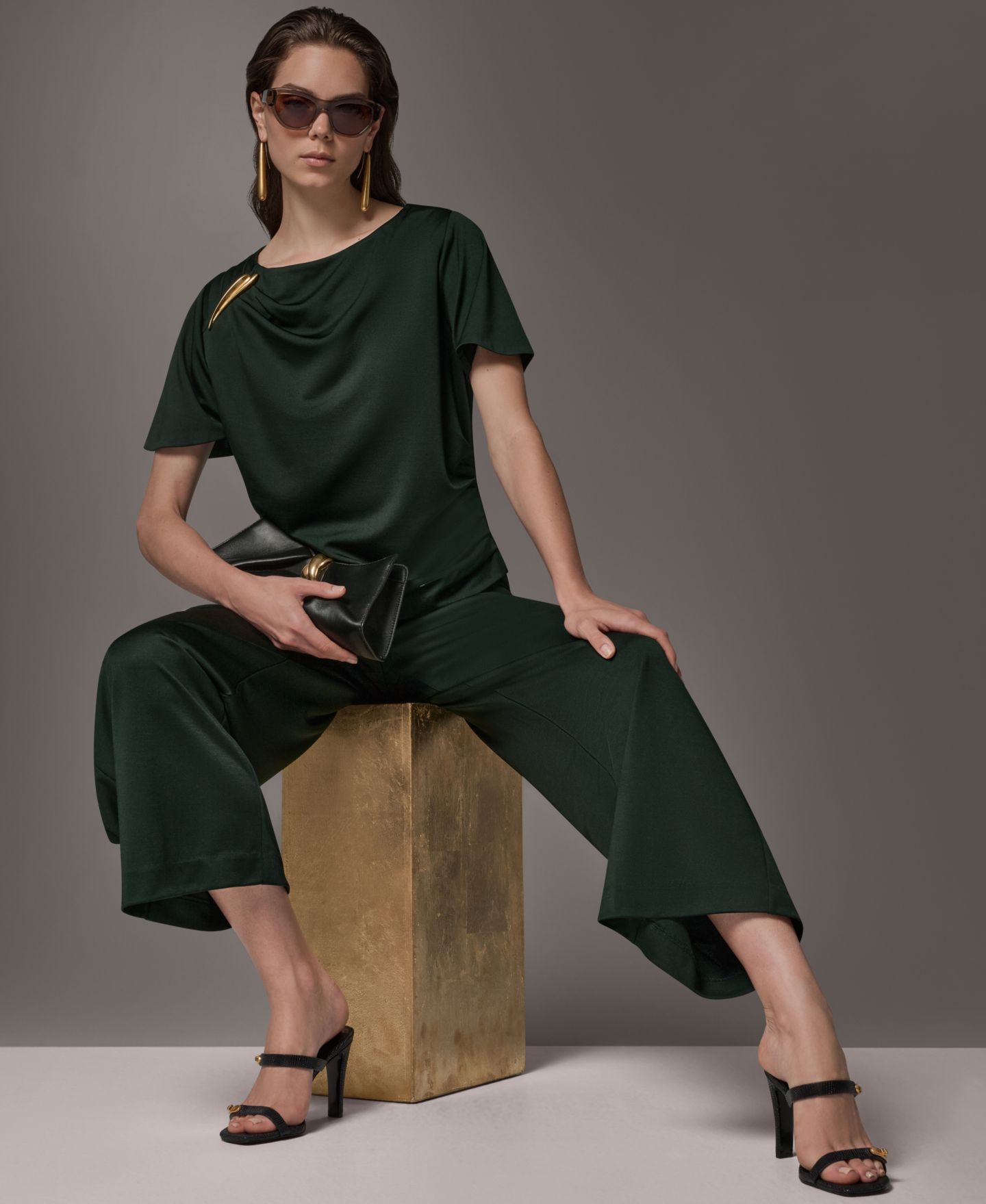 Женский топ Donna Karan New York Ruched Side Short-Sleeve Top, цвет: Чёрный тёмно-зелёный — фото 16