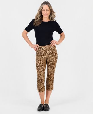 Petite Leopard-Print Rivet Pull-On Capris