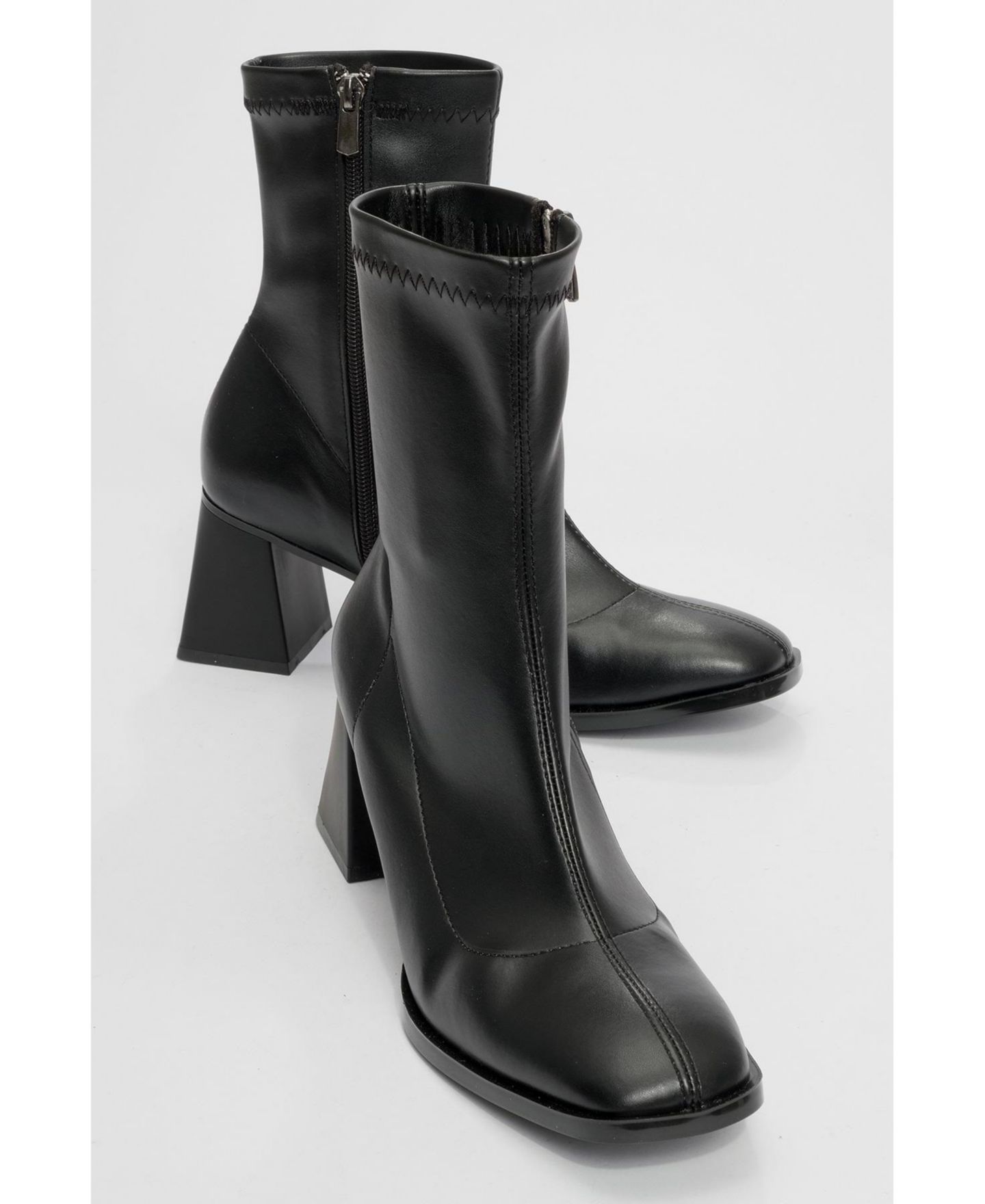 Женские ботинки Prologue Shoes Plesa Chunky Heel, цвет: Чёрная искусственная кожа — фото 4