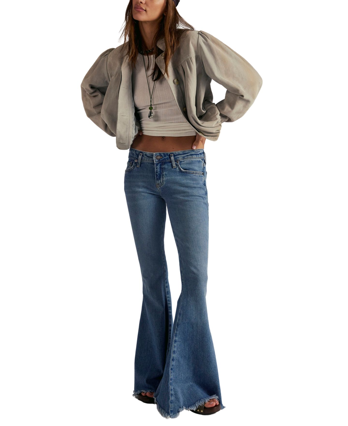 Женские джинсы Free People Emre Flare Low-Rise Distressed Hemline, цвет: Маковый синий — фото 2
